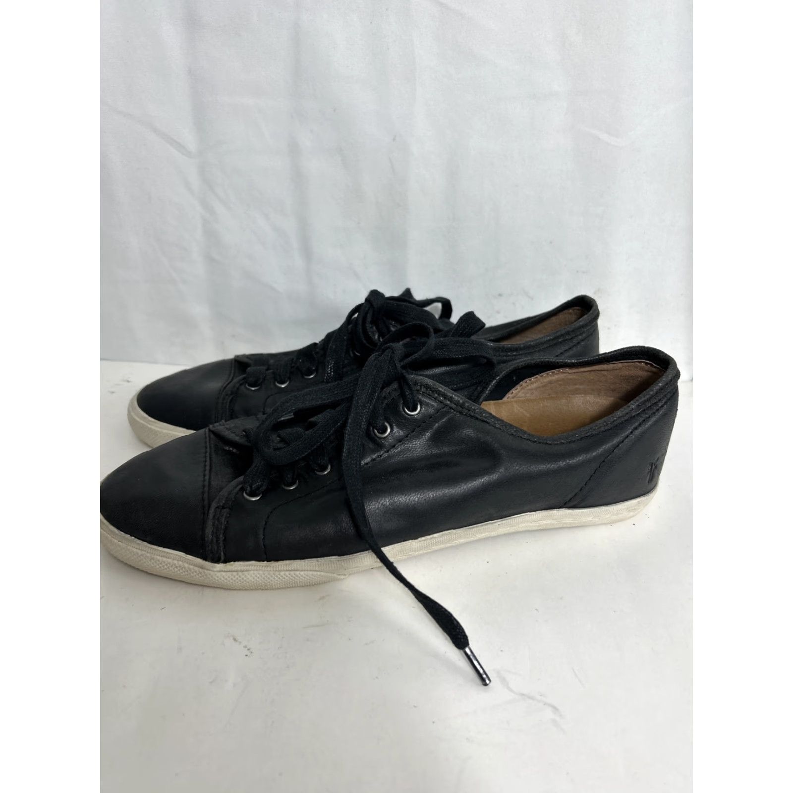 Frye Frye Mindy Black Low Top Leather Lace Up Sneaker Shoes Women 9.5 m Size M Comfort Lightweight Rubber Sole Casual Walking Shoes Size L / US 10 / IT 46 - 5 Thumbnail