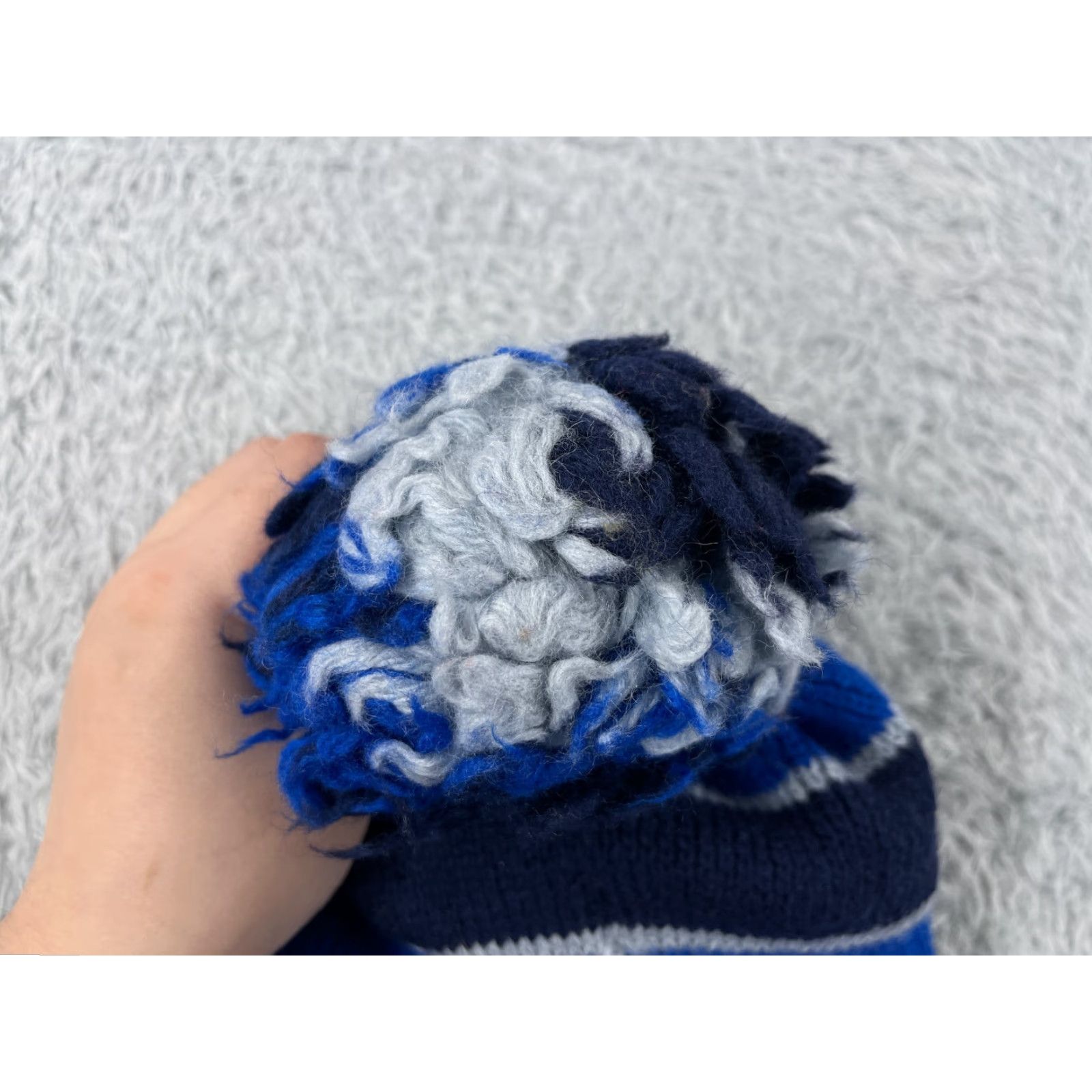 Vintage Smiley Beanie Adult One Size Blue Knit Stripe Wool Spandex Winter Pom Ski Hat/Cap Beanie Mens Womens Unisex Adults Knit Style Logo Ski 90s Size ONE SIZE - 3 Thumbnail