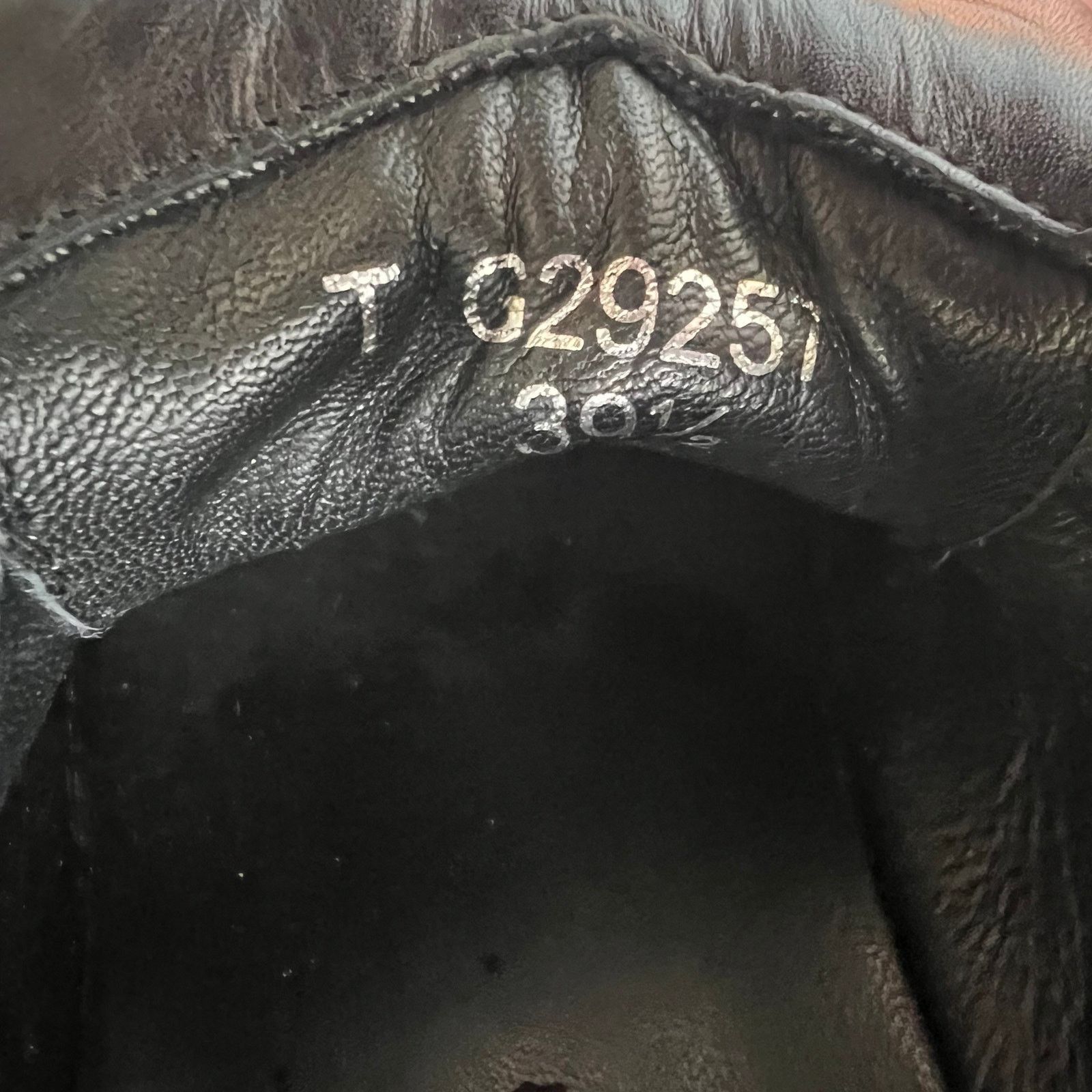 Chanel Chanel Black Quilted CC Logo Leather Sneakers, IT 39.5 Size US 9.5 / IT 39.5 - 18 Thumbnail