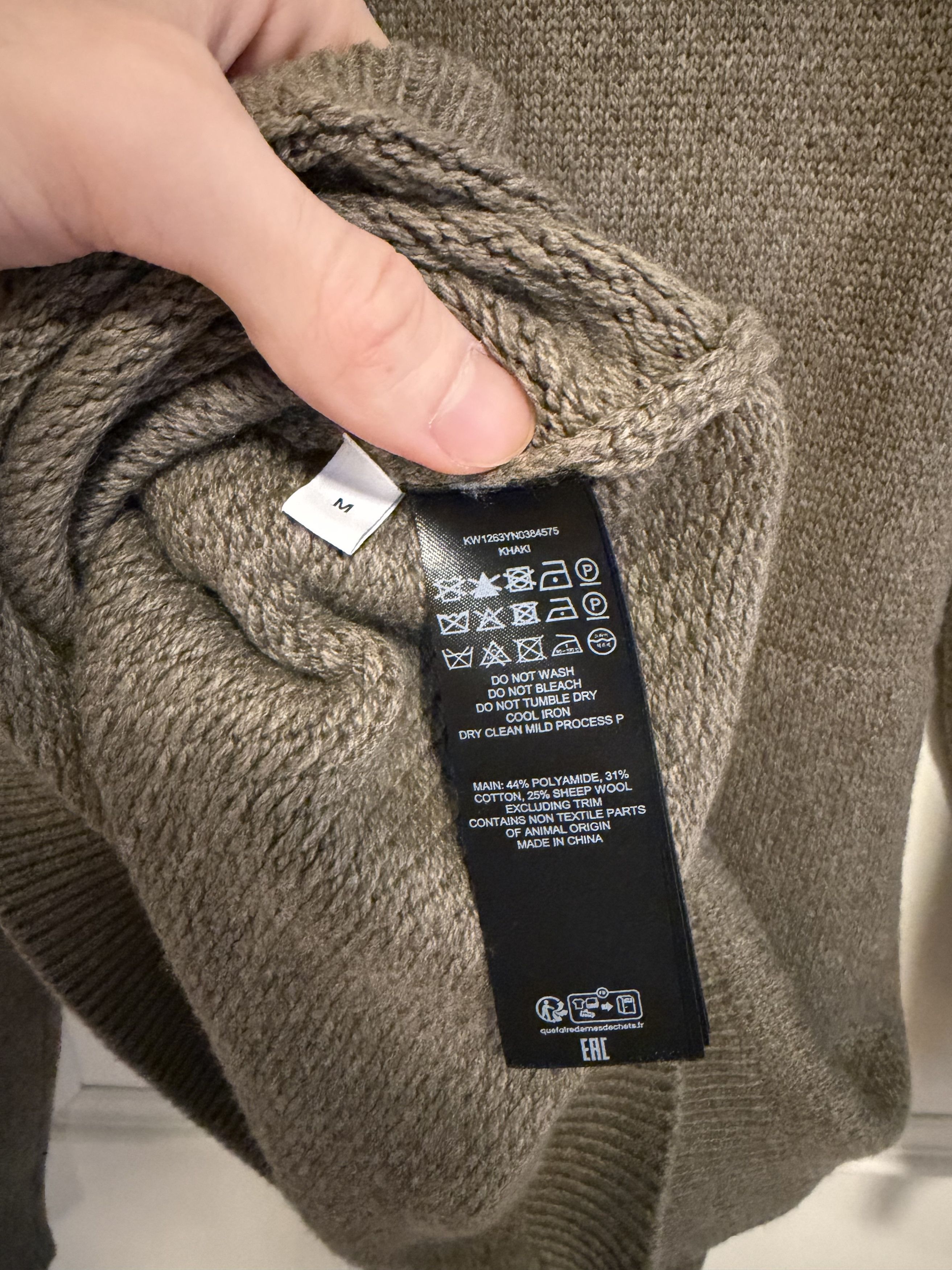 JW Anderson Fall/Winter 24 Sleeve-Tie Jumper Size M / US 6-8 / IT 42-44 - 8 Thumbnail