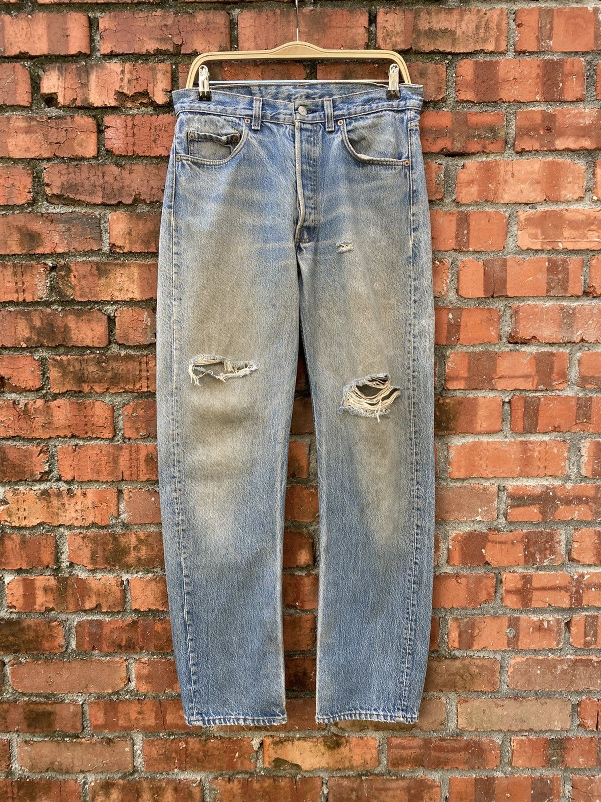Levi's × Levi's Vintage Clothing × Vintage W32x32 vintage 90s levi's 501 distressed made in USA Size US 32 / EU 48 - 1 Thumbnail