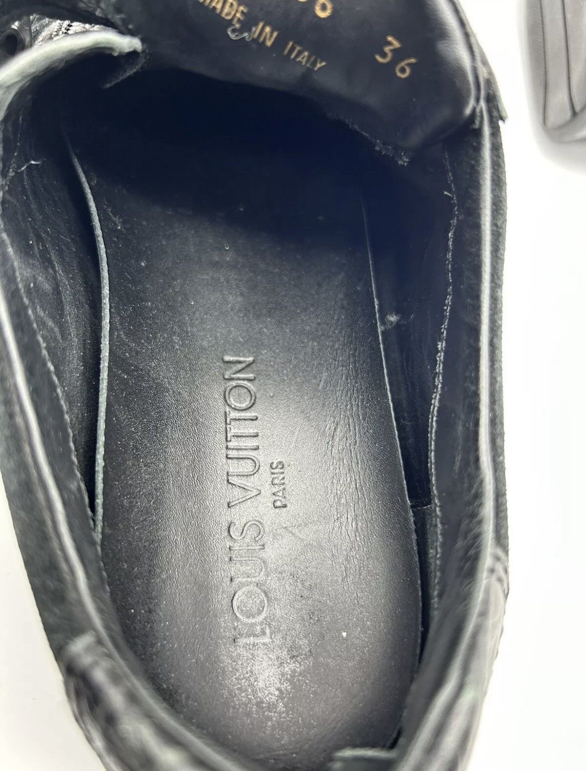 Louis Vuitton Louis Vuitton Sneakers Women Black Leather suede closure 36 Size US 5 / IT 35 - 13 Thumbnail
