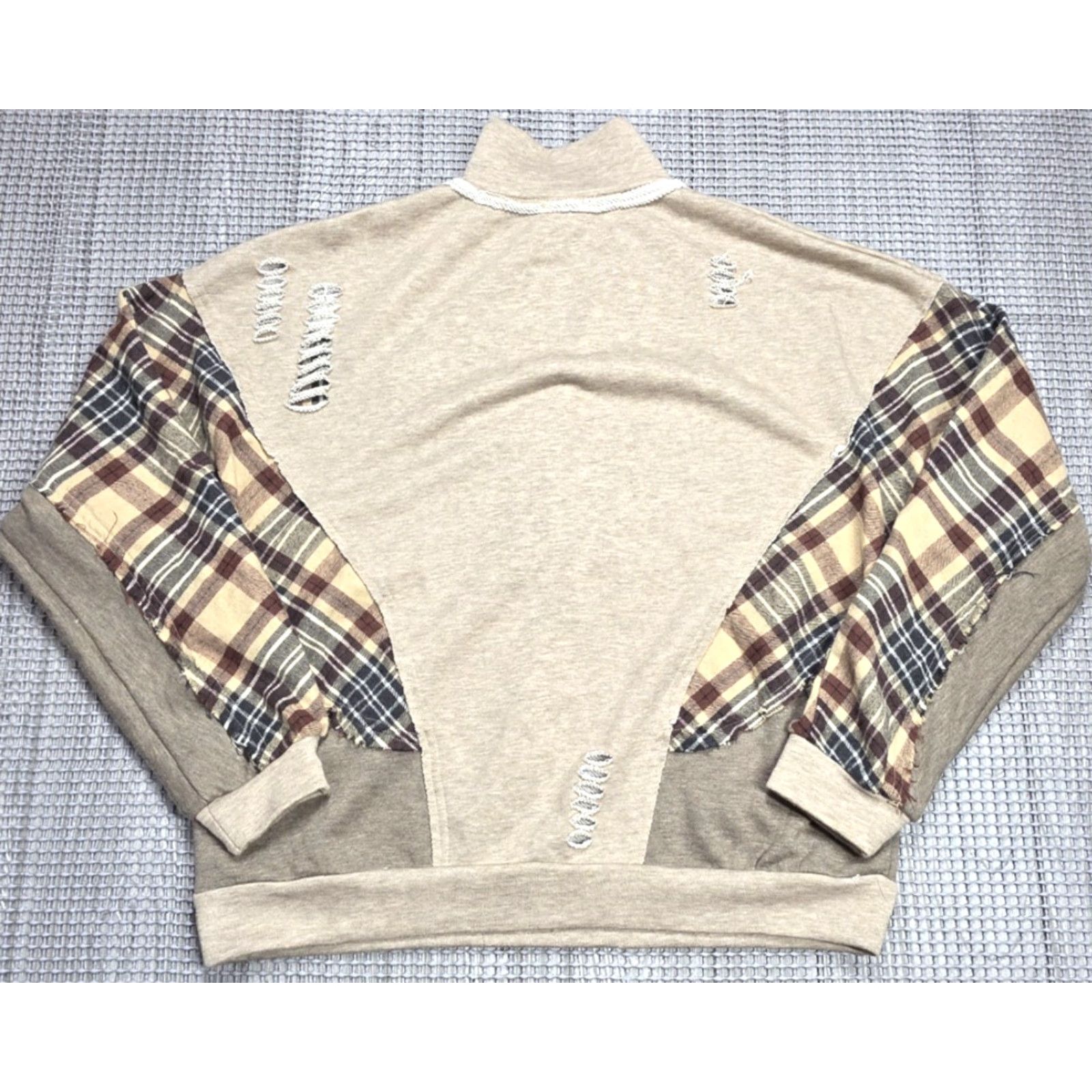 BKE BKE Destructed Mock Neck Plaid Distressed Quarter Zip Long Sleeve Pullover S Shirt Women Brown 1/4 Zip Pullover Distressed Plaid Embroidered Zipper Size S / US 4 / IT 40 - 5 Thumbnail