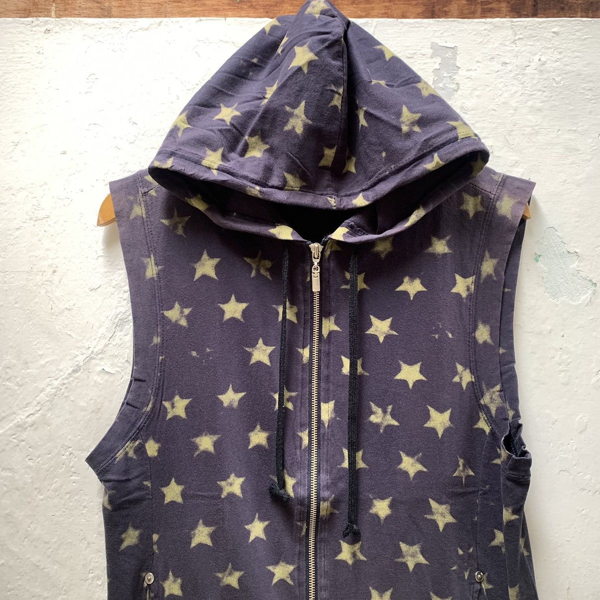 Japanese Brand SLEEVELESS HOODIE VEST STAR PATTERN Size US M / EU 48-50 / 2 - 7 Thumbnail