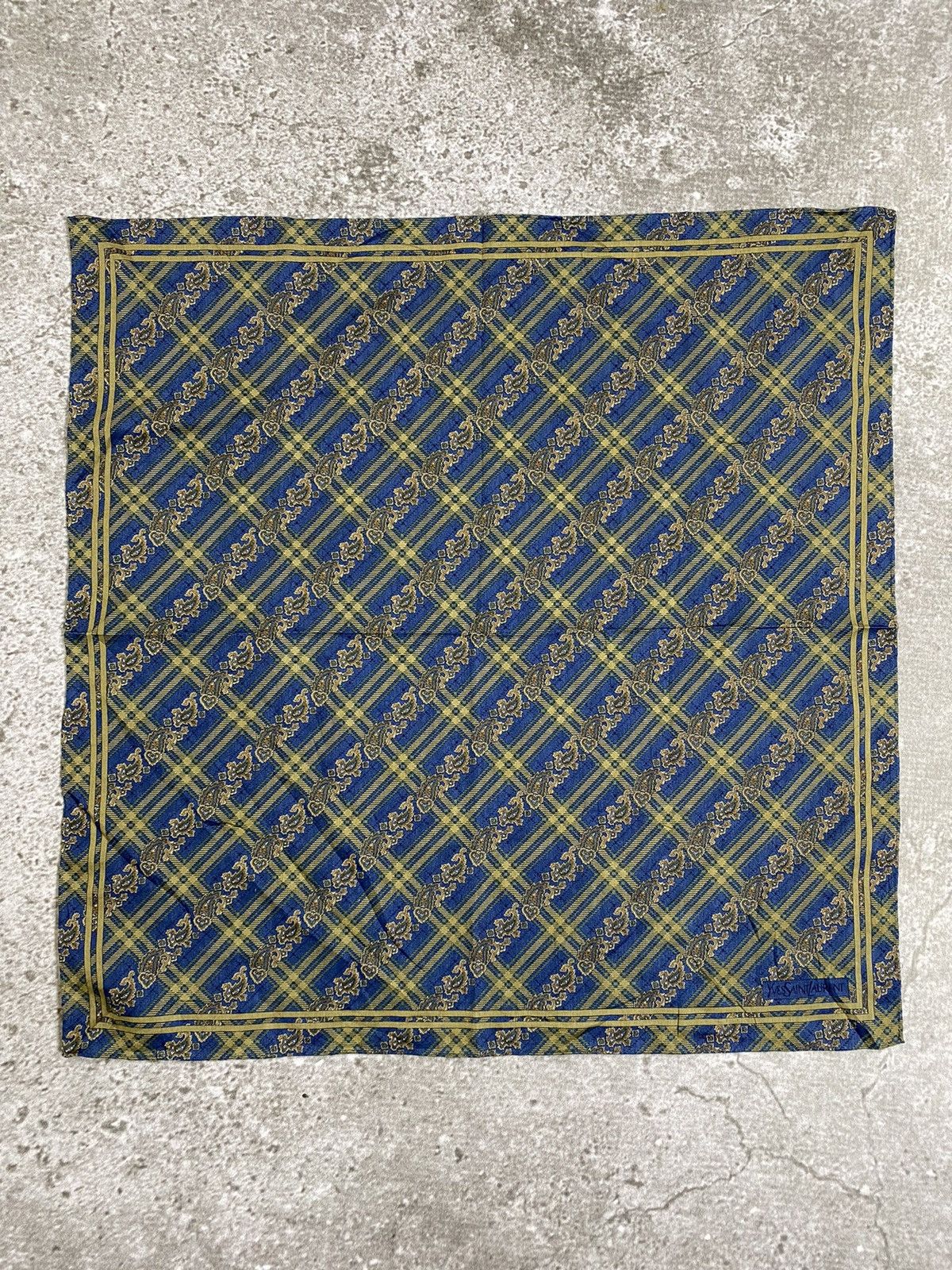 Yves Saint Laurent Yves Saint Laurent Handkerchief / Bandana / Neckerchief Size ONE SIZE - 2 Thumbnail
