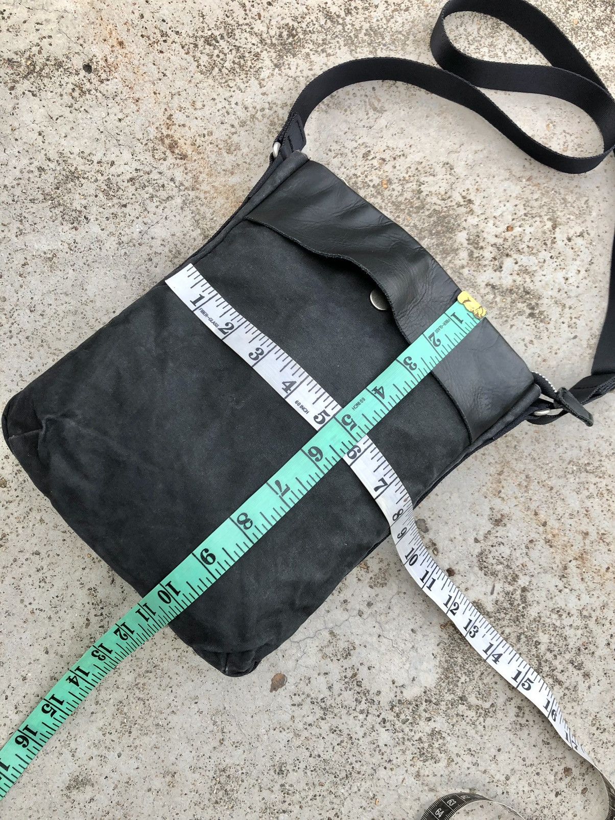 Japanese Brand HARD CANVAS SLINGBAG BY KOI Size ONE SIZE - 11 Thumbnail