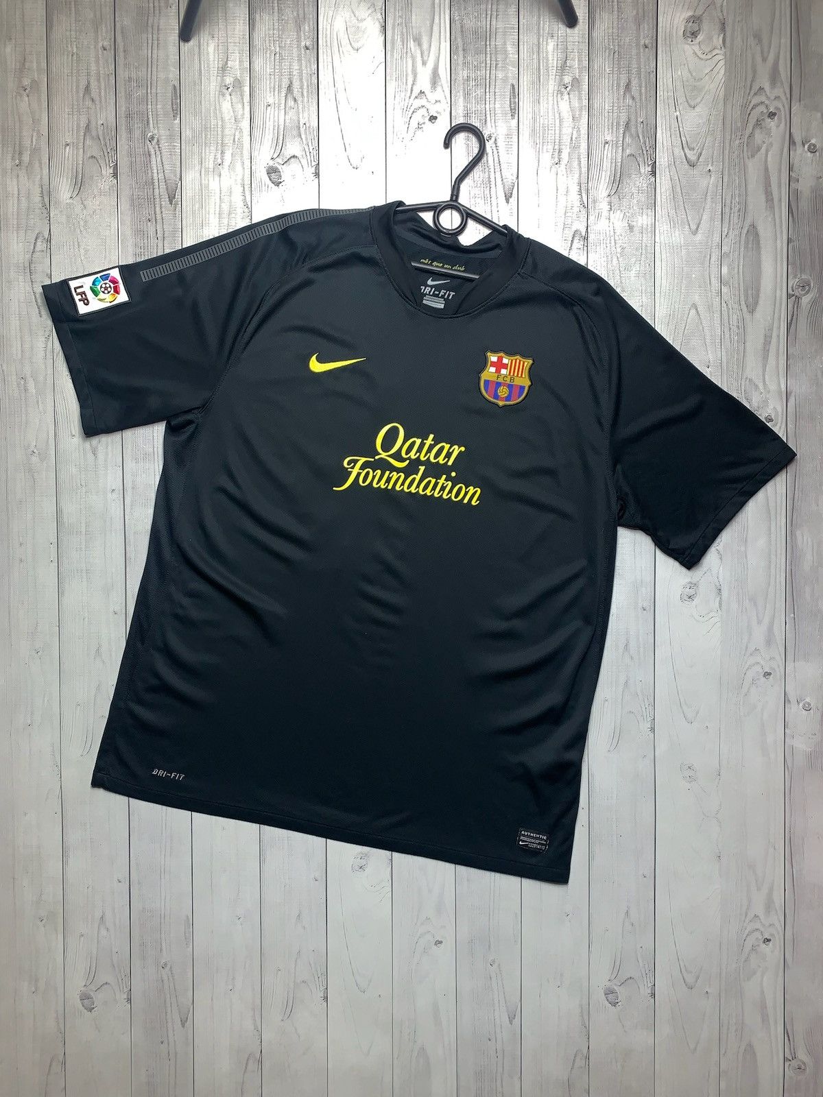 Nike × Vintage Vintage Nike Barcelona soccer jersey size XXL black rare Size US XXL / EU 58 / 5 - 1 Thumbnail
