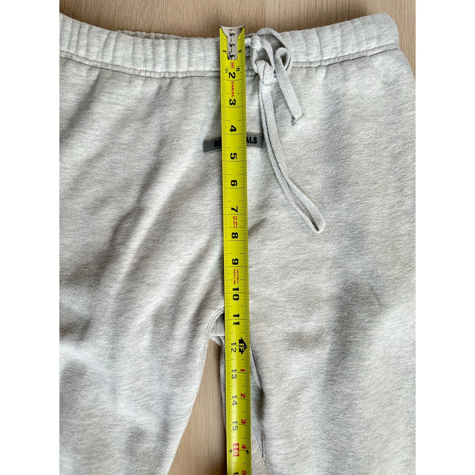 Fear of God Fear of God Essentials Grey Sweatpants - Size S - Mint Size US 26 / EU 42 - 3 Thumbnail