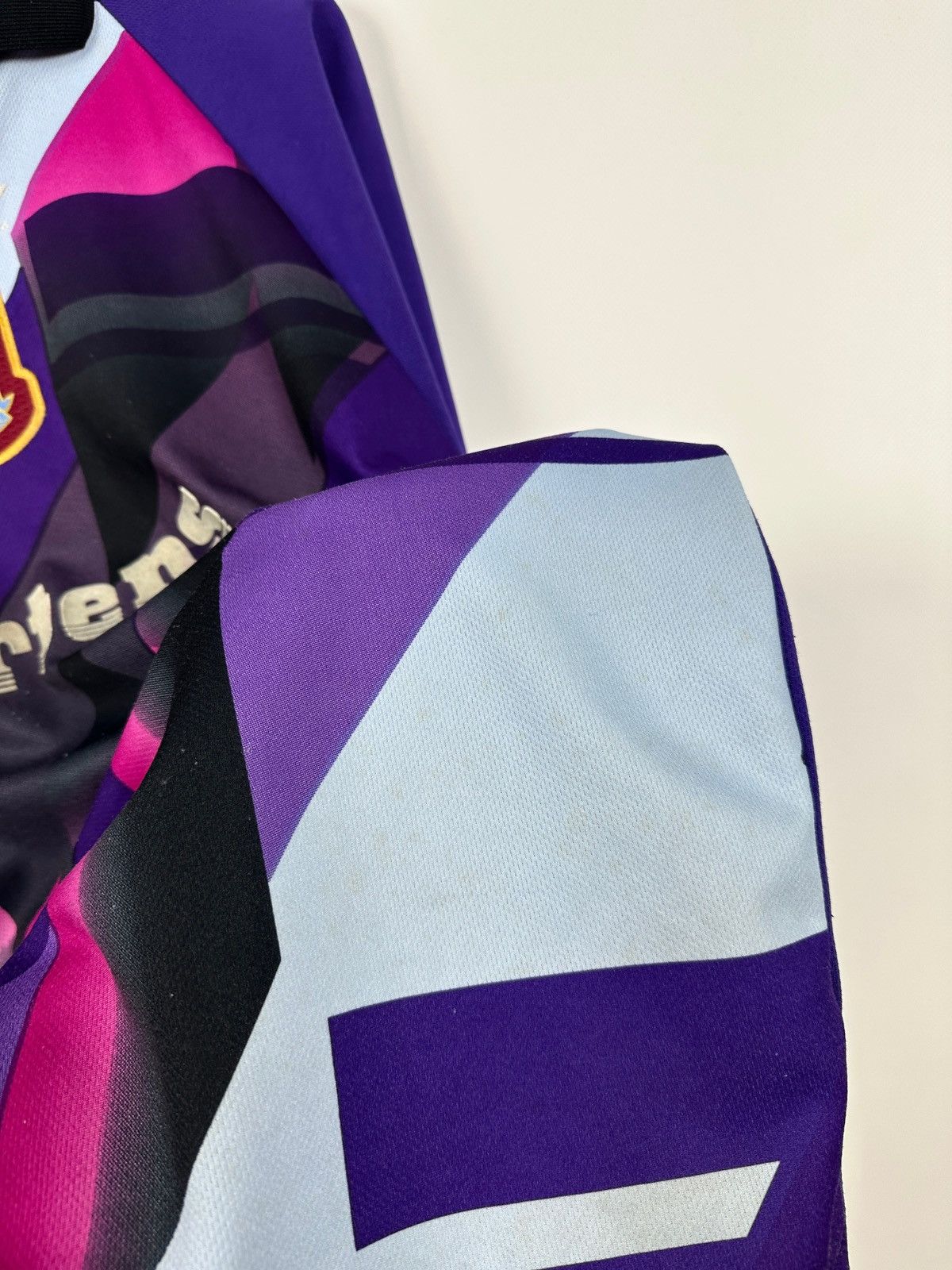 PONY 1997/99 Pony West Ham United Vintage Goalkeeper Rare Jersey Size US L / EU 52-54 / 3 - 23 Thumbnail
