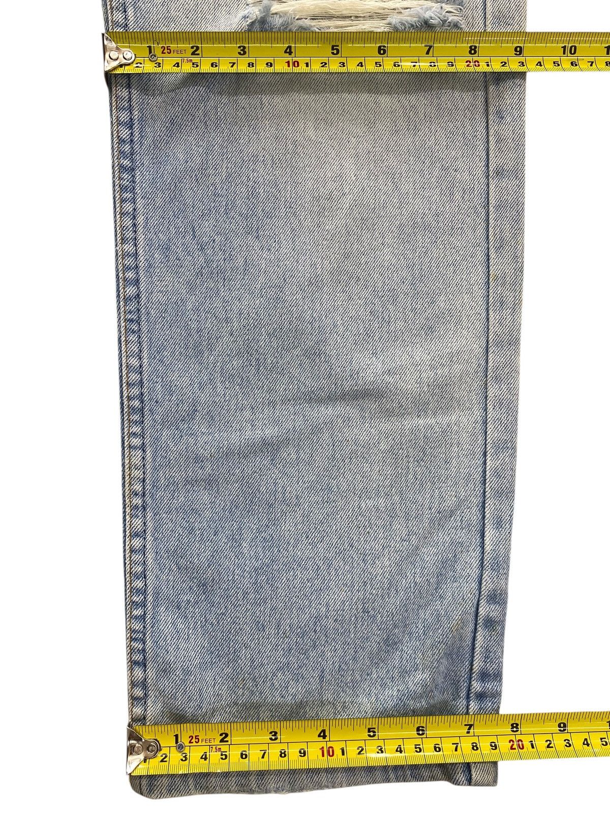 Levi's Levi’s Faded Wash Ripped Style Skinny Leg Jeans Size US 31 - 9 Thumbnail