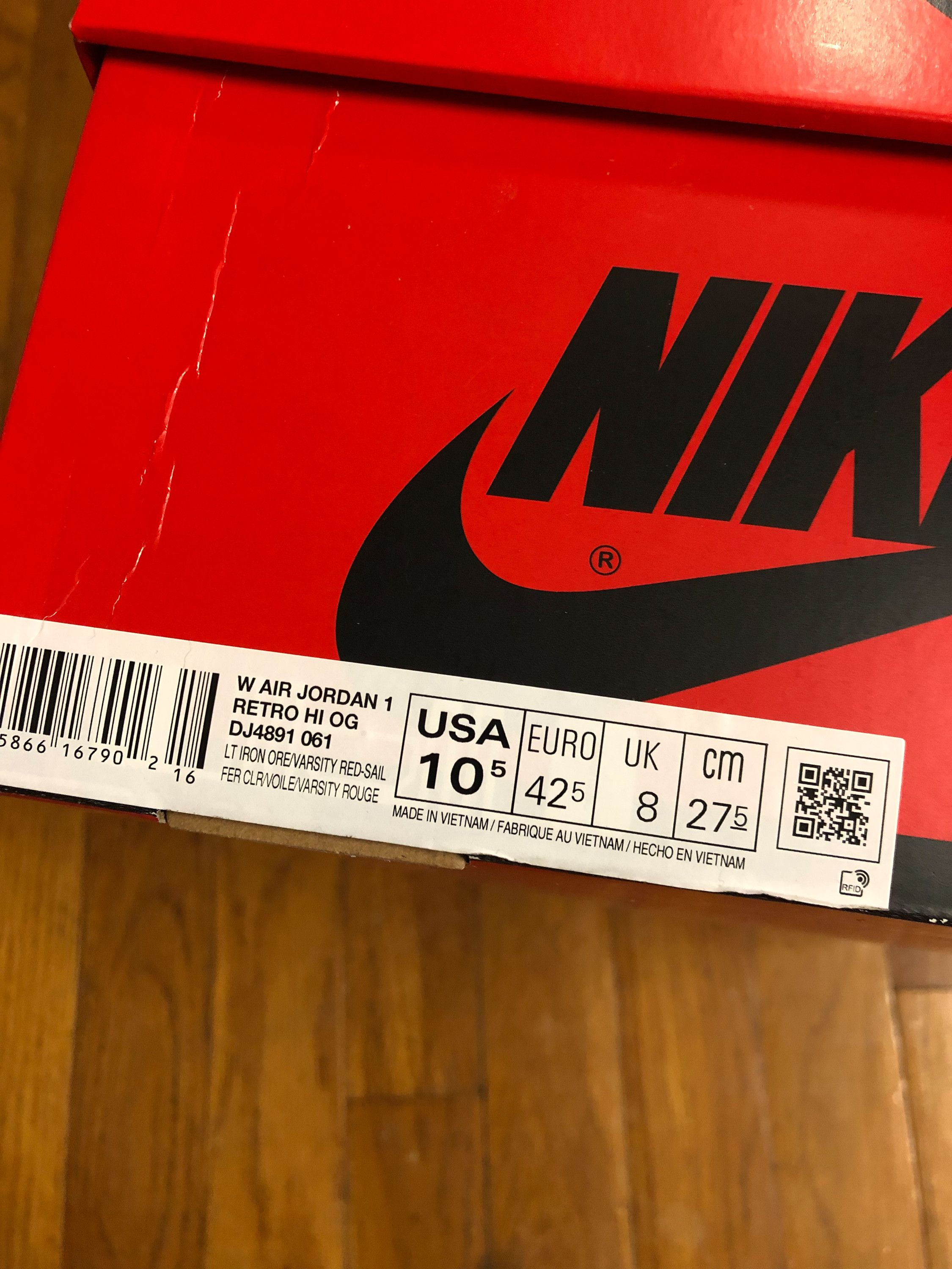Nike *USED* WMNS Nike Air Jordan1 HighOG VarsityRed sz W10.5 / M9 Size US 9 / EU 42 - 7 Thumbnail
