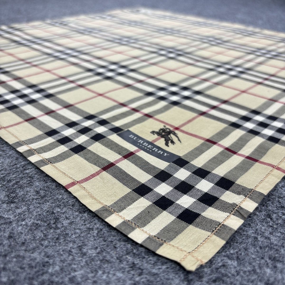 Burberry × Vintage Handkerchief # E025 # Bandana # Neckerchief Size ONE SIZE - 4 Thumbnail