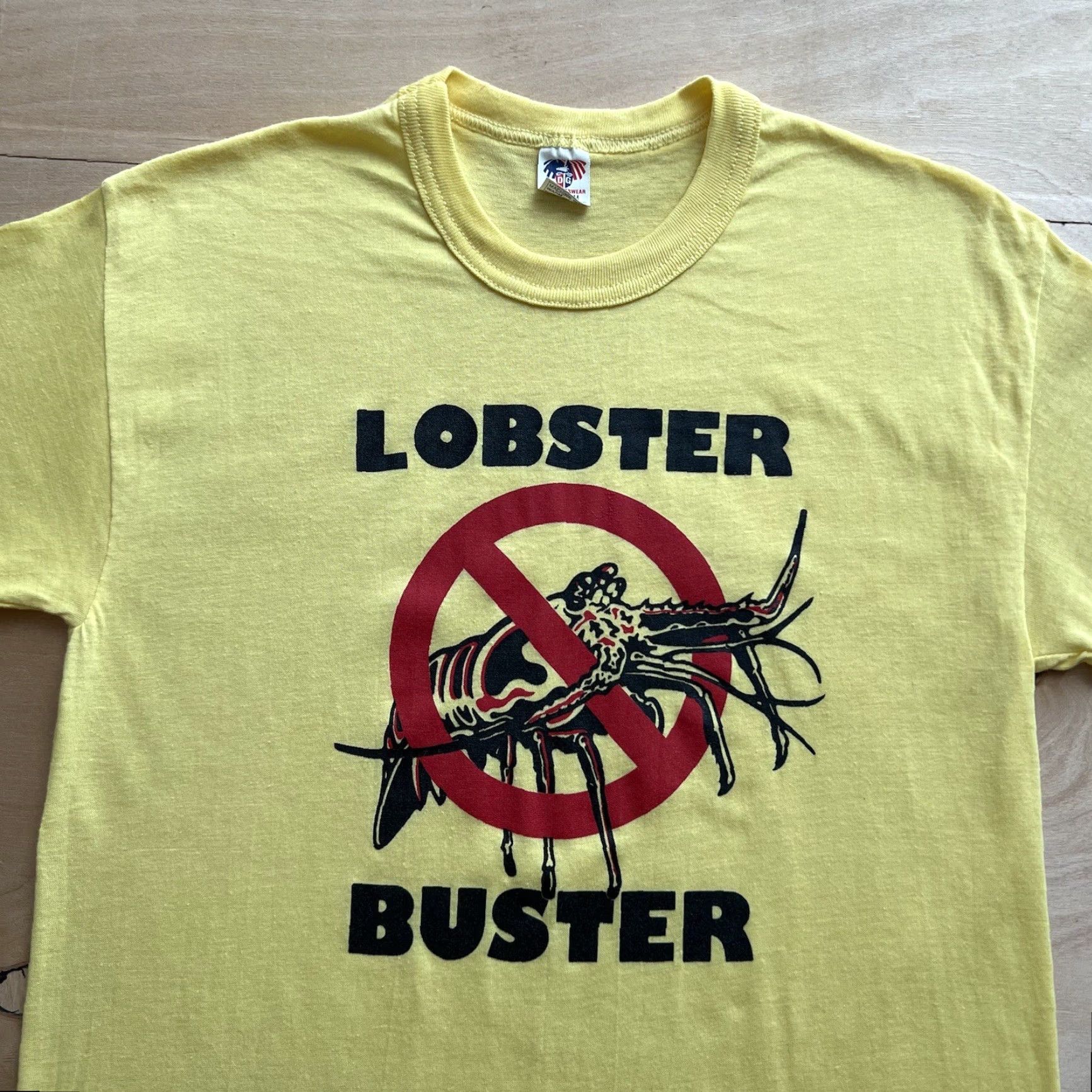 Vintage Vintage Lobster Buster Shirt M Yellow 80s Ocean Nature Funny Summer Streetwear Shirt Mens White? Size US M / EU 48-50 / 2 - 3 Thumbnail