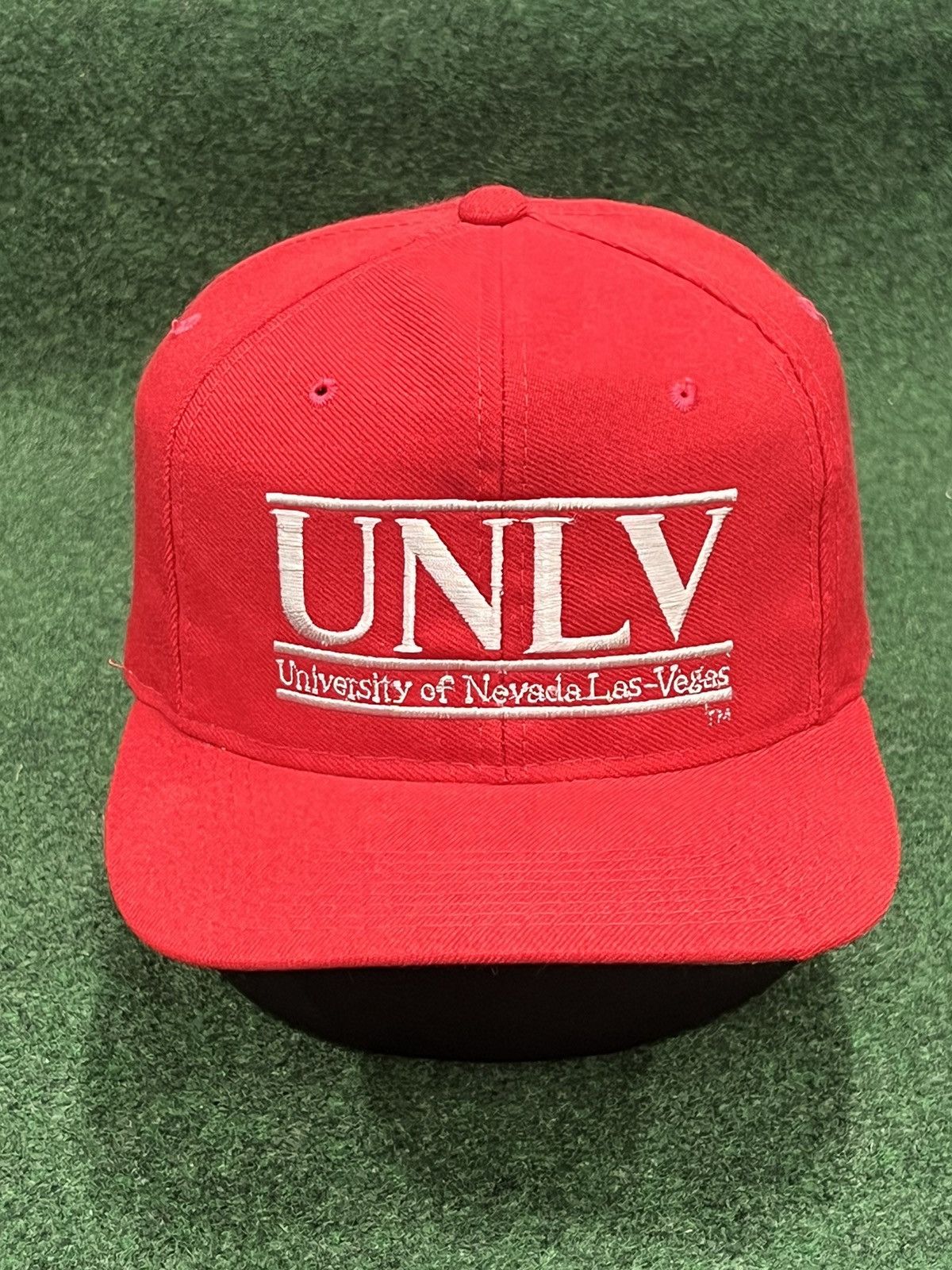 The Game Vintage 80s UNLV Runnin Rebels Split Bar Snapback Hat Size ONE SIZE - 1 Thumbnail