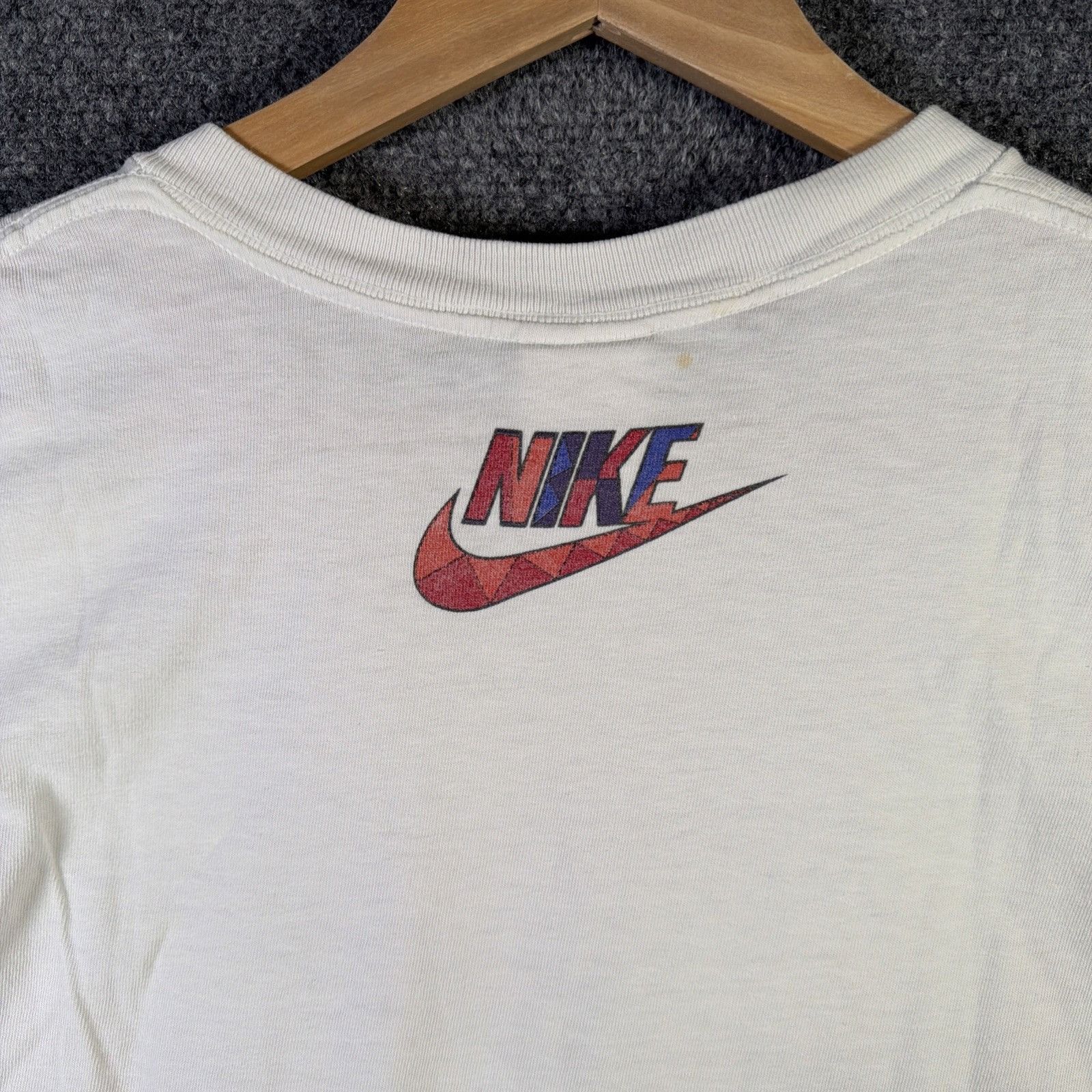 Nike Vintage Nike Shirt Mens White 80s Center Swoosh Jungle ACG Size US M / EU 48-50 / 2 - 7 Thumbnail