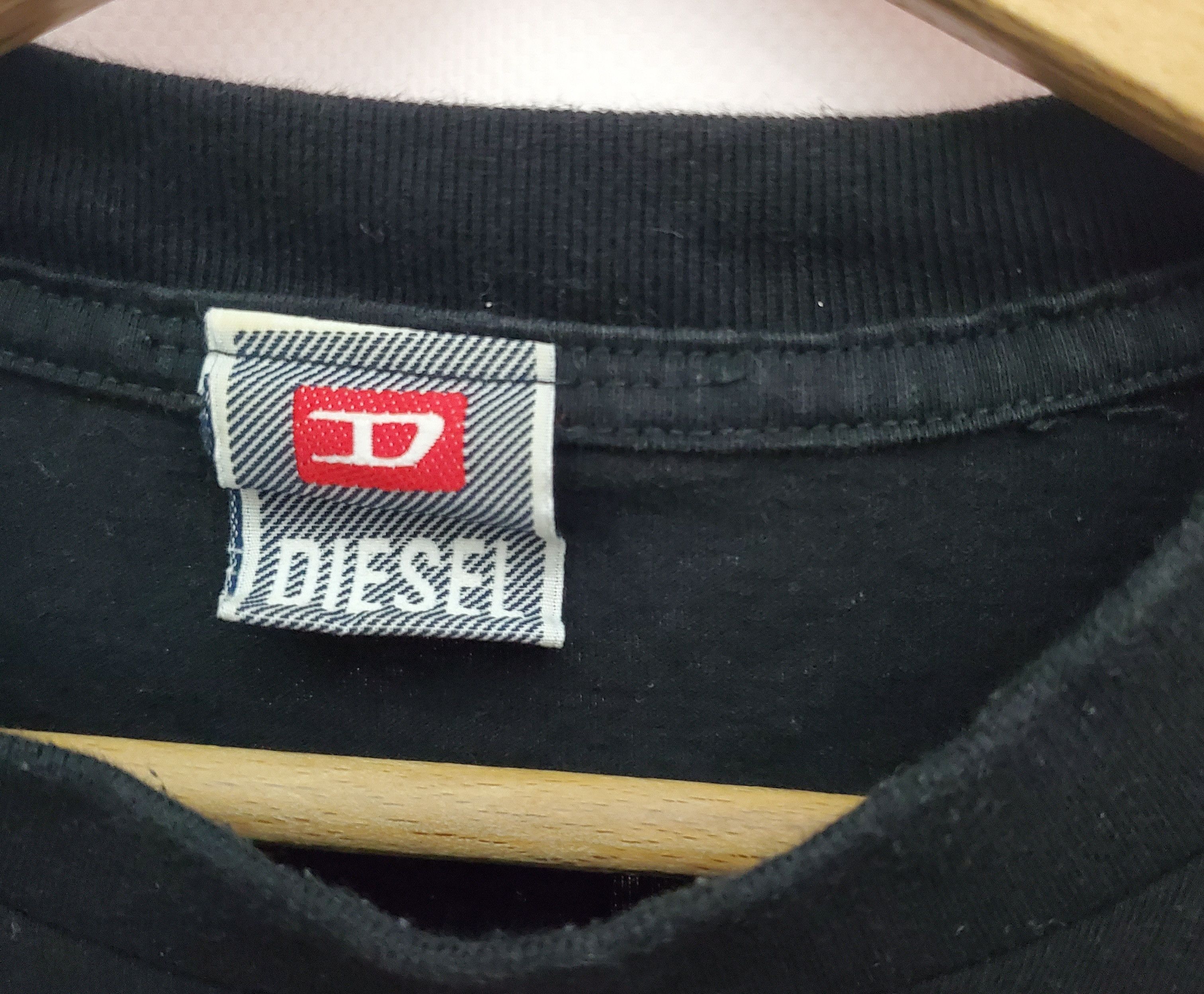 Diesel × Vintage Vintage 90s Diesel Big Logo T Shirt RARE y2k size M Size US M / EU 48-50 / 2 - 3 Thumbnail