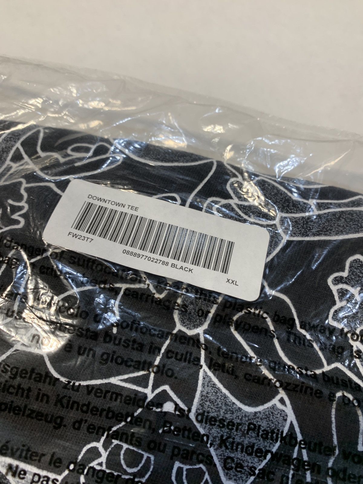 Supreme Supreme Downtown Tee FW23 Black Size US XXL / EU 58 / 5 - 3 Thumbnail
