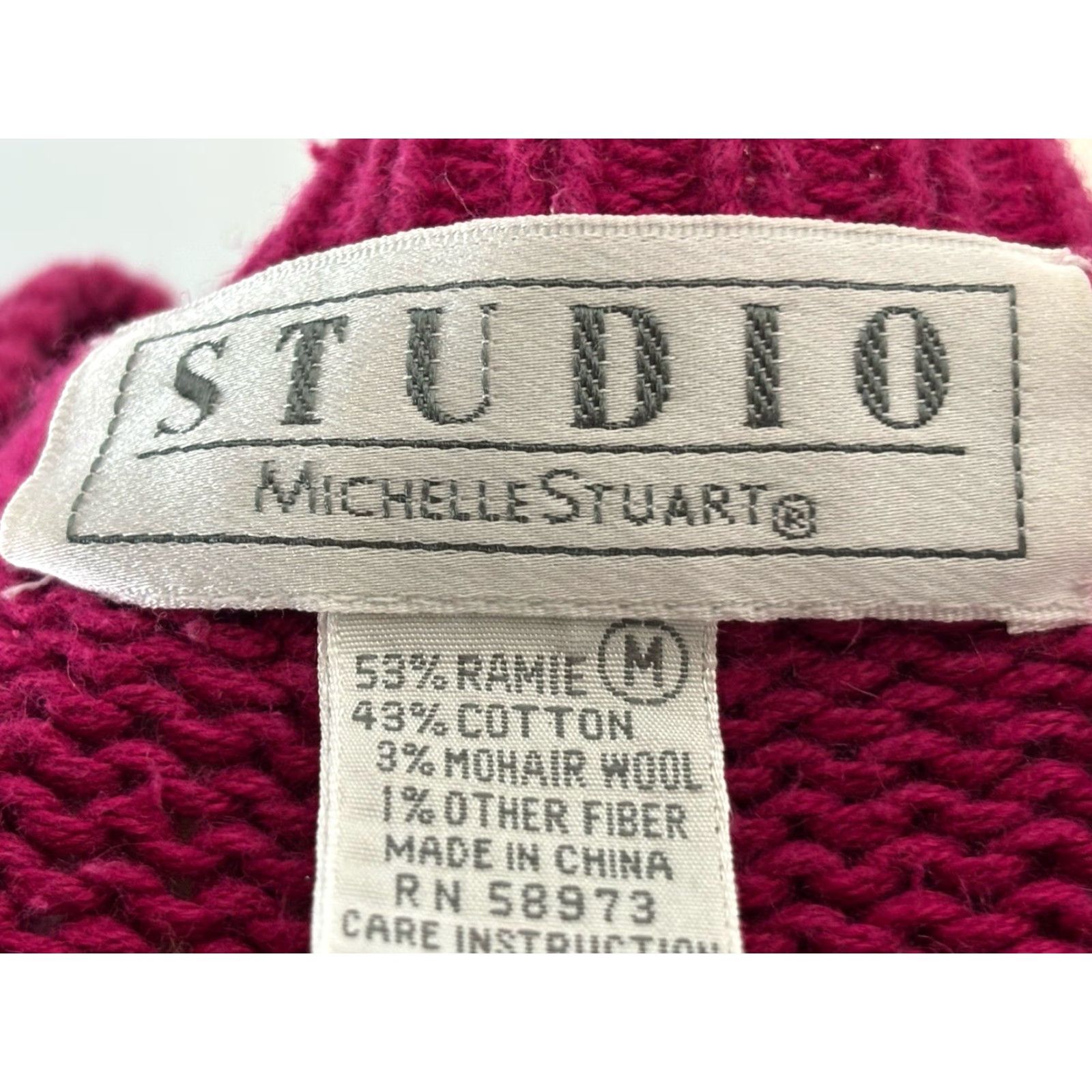 Vintage VINTAGE Michelle Stuart Studio Floral Sweater — Knit Pullover, Chunky Pink, 90s Cottagecore, Medium, Women, Casual Wear Size M / US 6-8 / IT 42-44 - 7 Thumbnail
