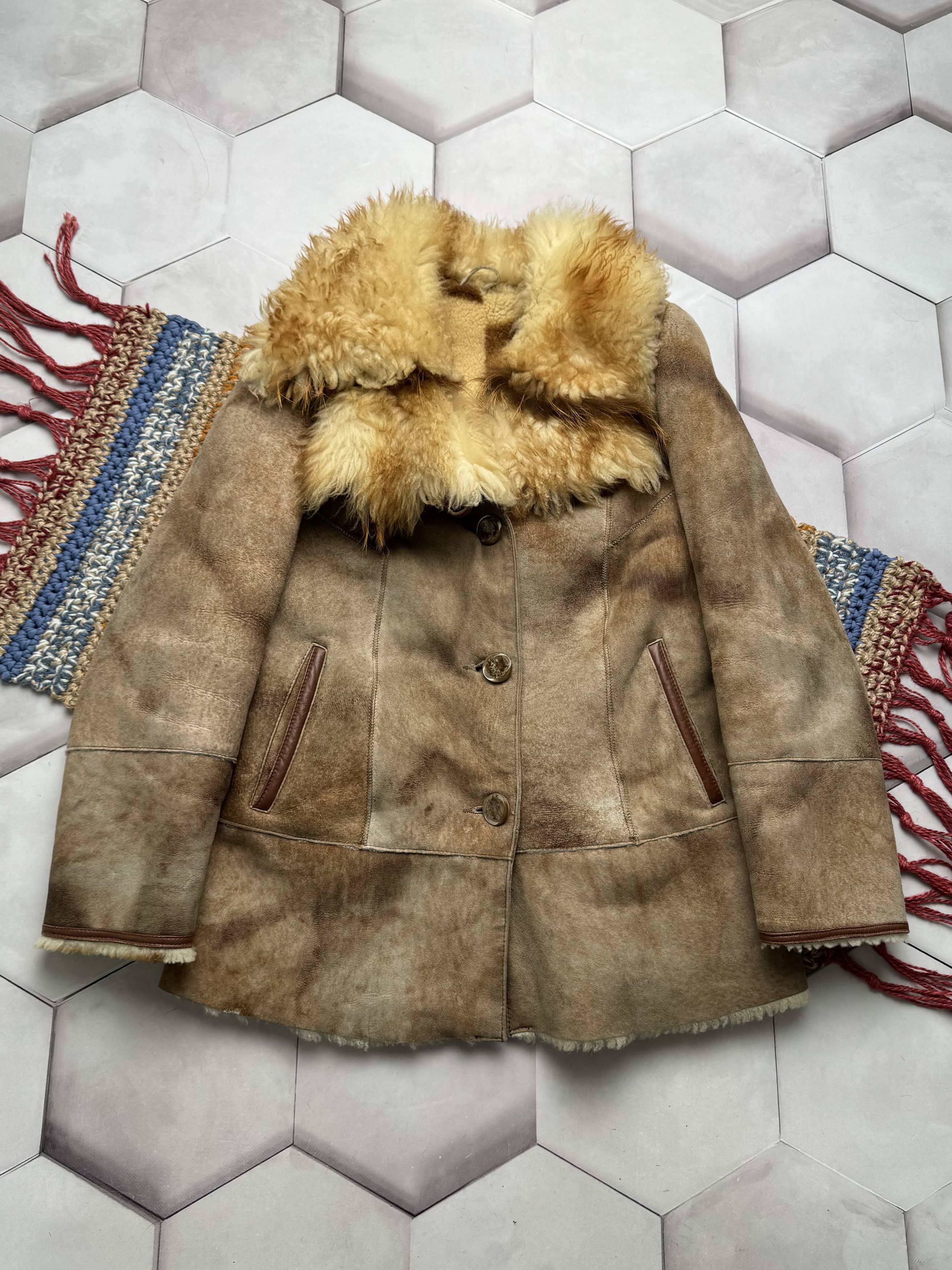 Japanese Brand Vintage Real Sheepskin Coat (E4) Size S / US 4 / IT 40 - 1 Thumbnail