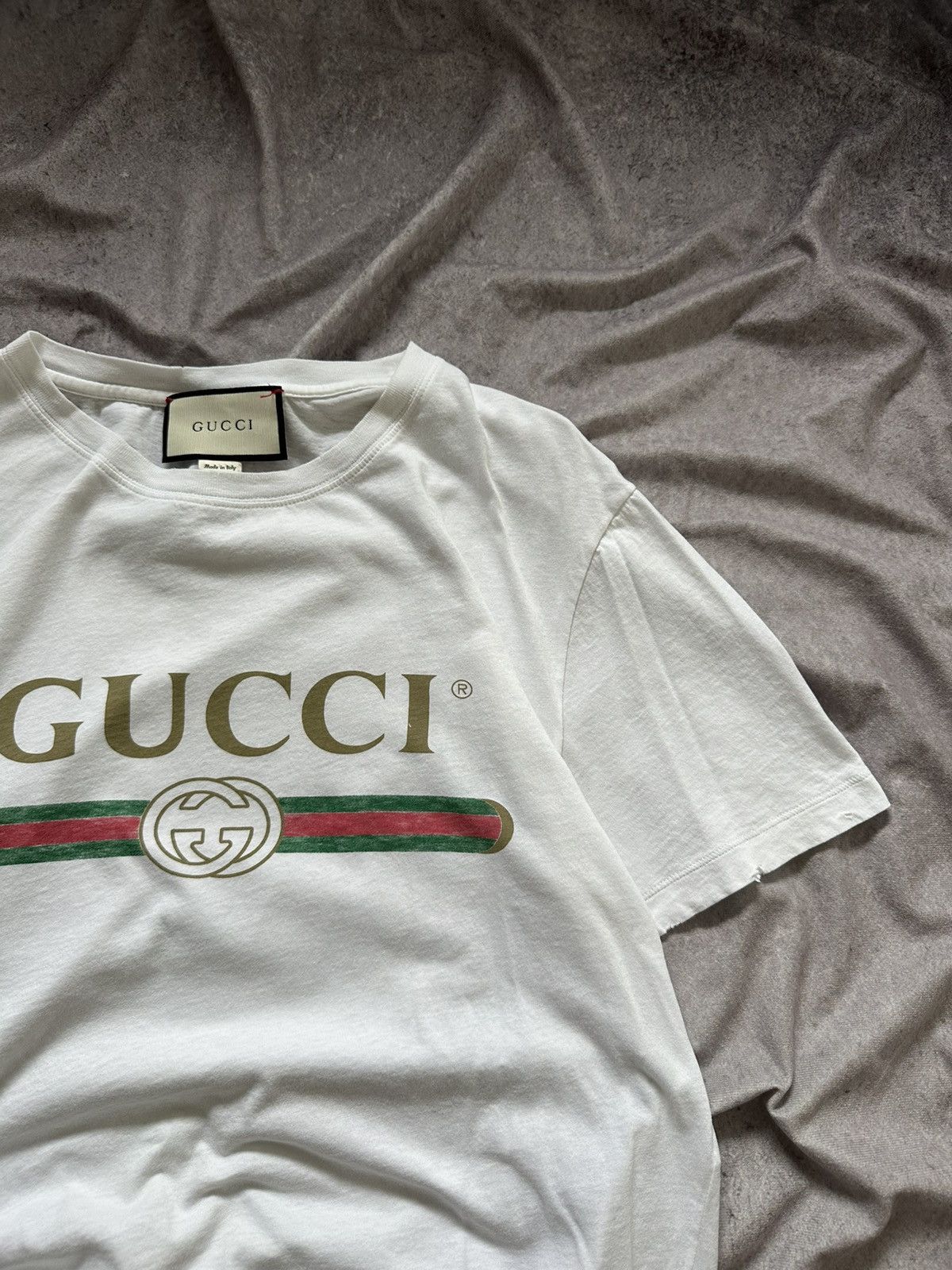 Gucci Gucci Distressed Washed Logo Tee Size S Mens Size US S / EU 44-46 / 1 - 5 Thumbnail