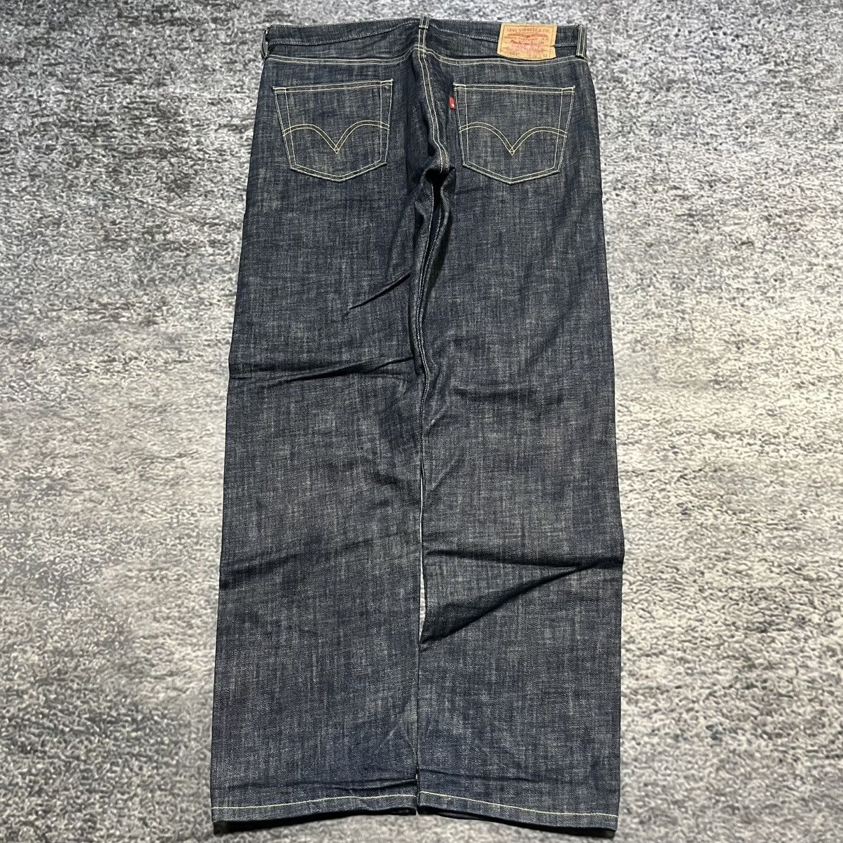 Vintage Vintage 2000s Levi's 501 Button Fly Navy Blue Jeans 36x32 Size US 36 / EU 52 - 1 Thumbnail