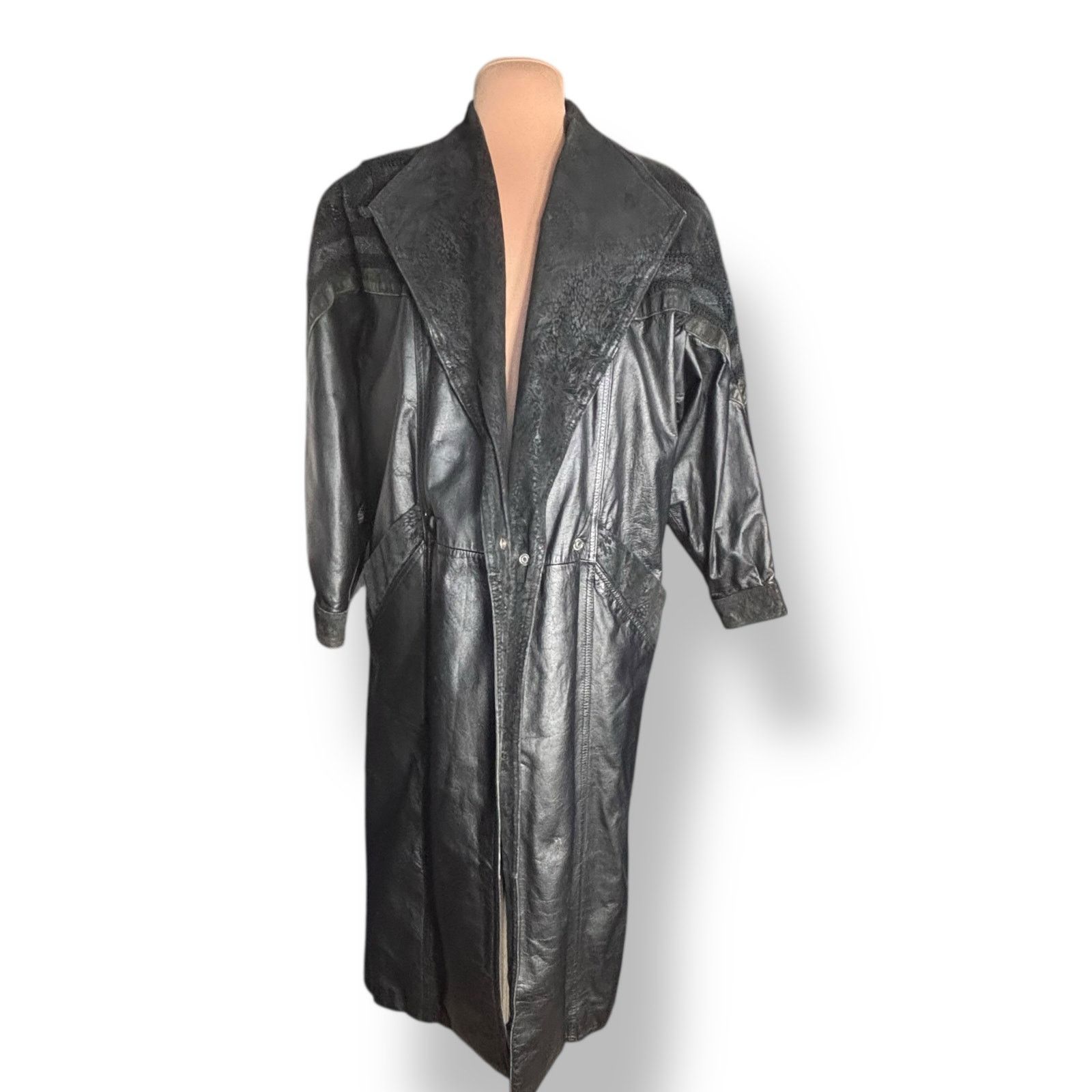 Wilsons Leather Vintage Wilsons Leather Black Long Trench Coat Suede Floral Size M / US 6-8 / IT 42-44 - 1 Thumbnail