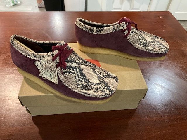 Clarks Concepts x Clarks Wallabees 'Maroon Snakeskin' sz. 9.5 DS Size US 9.5 / EU 42-43 - 2 Thumbnail