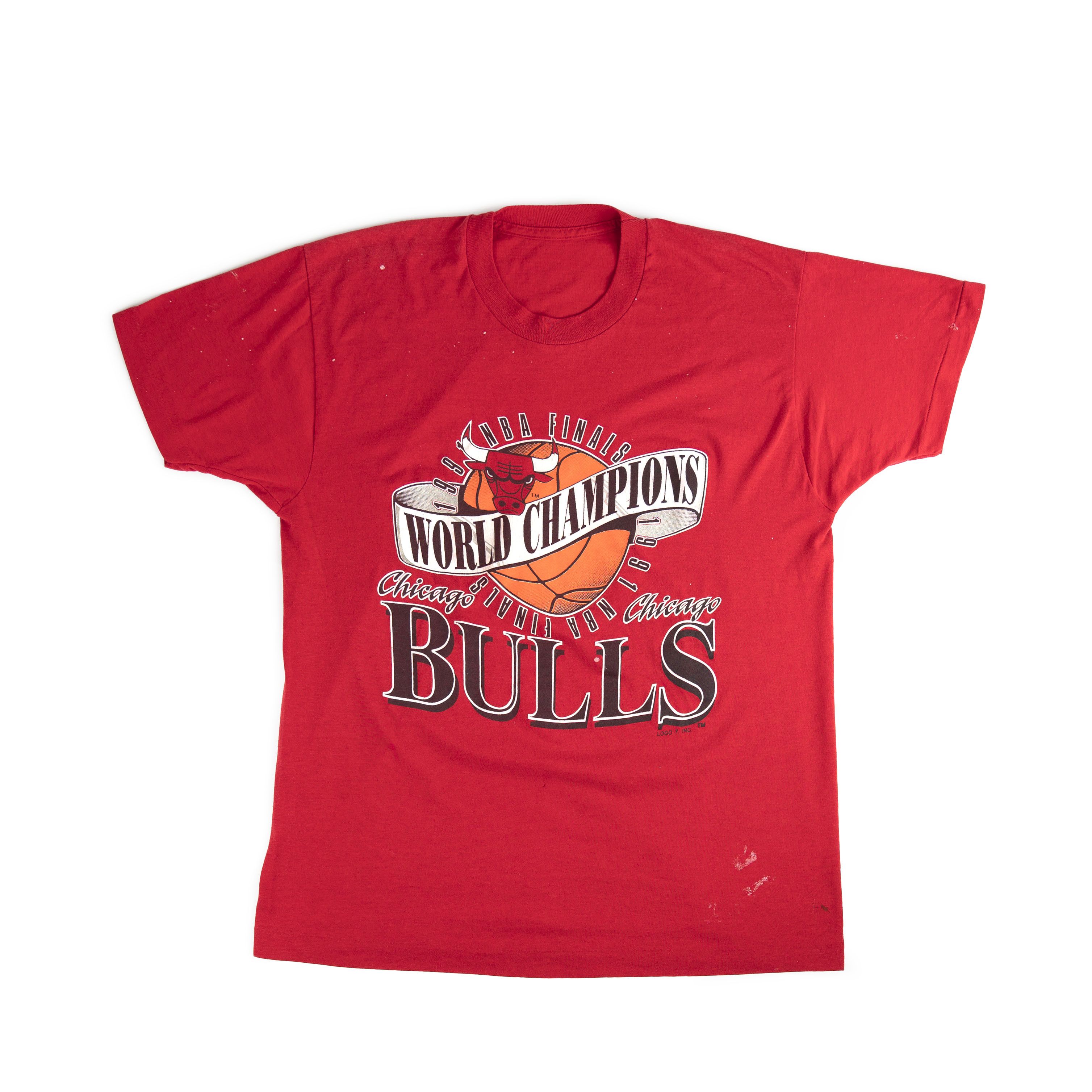 NBA × Vintage Vintage 1991 Chicago Bulls Paint Tee Shirt Size US L / EU 52-54 / 3 - 1 Thumbnail