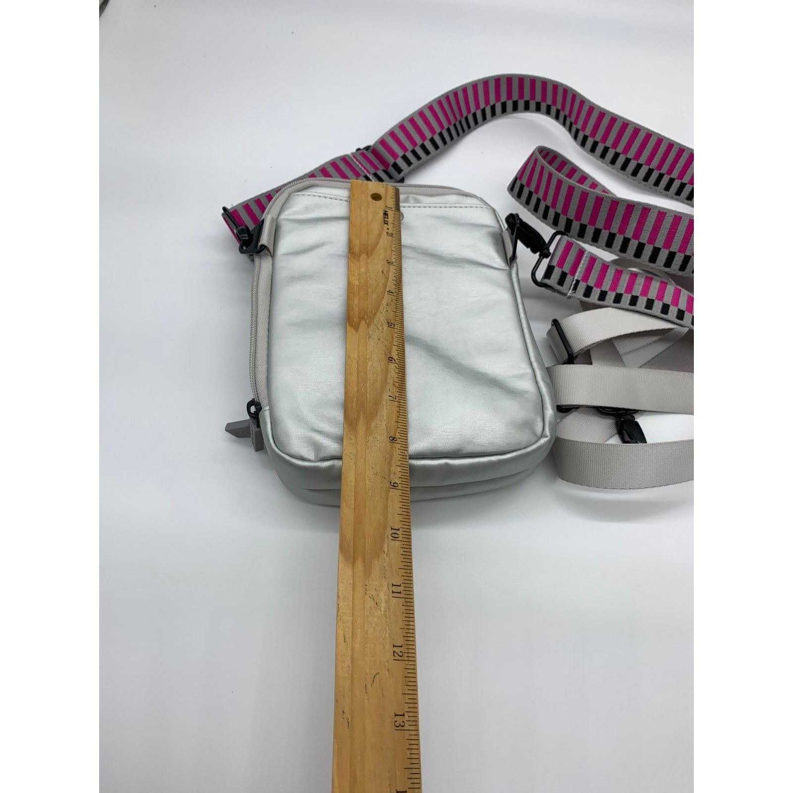 Other IHKWIP Crossbody Purse Womens Everyday Essentials Bag Size ONE SIZE - 6 Thumbnail