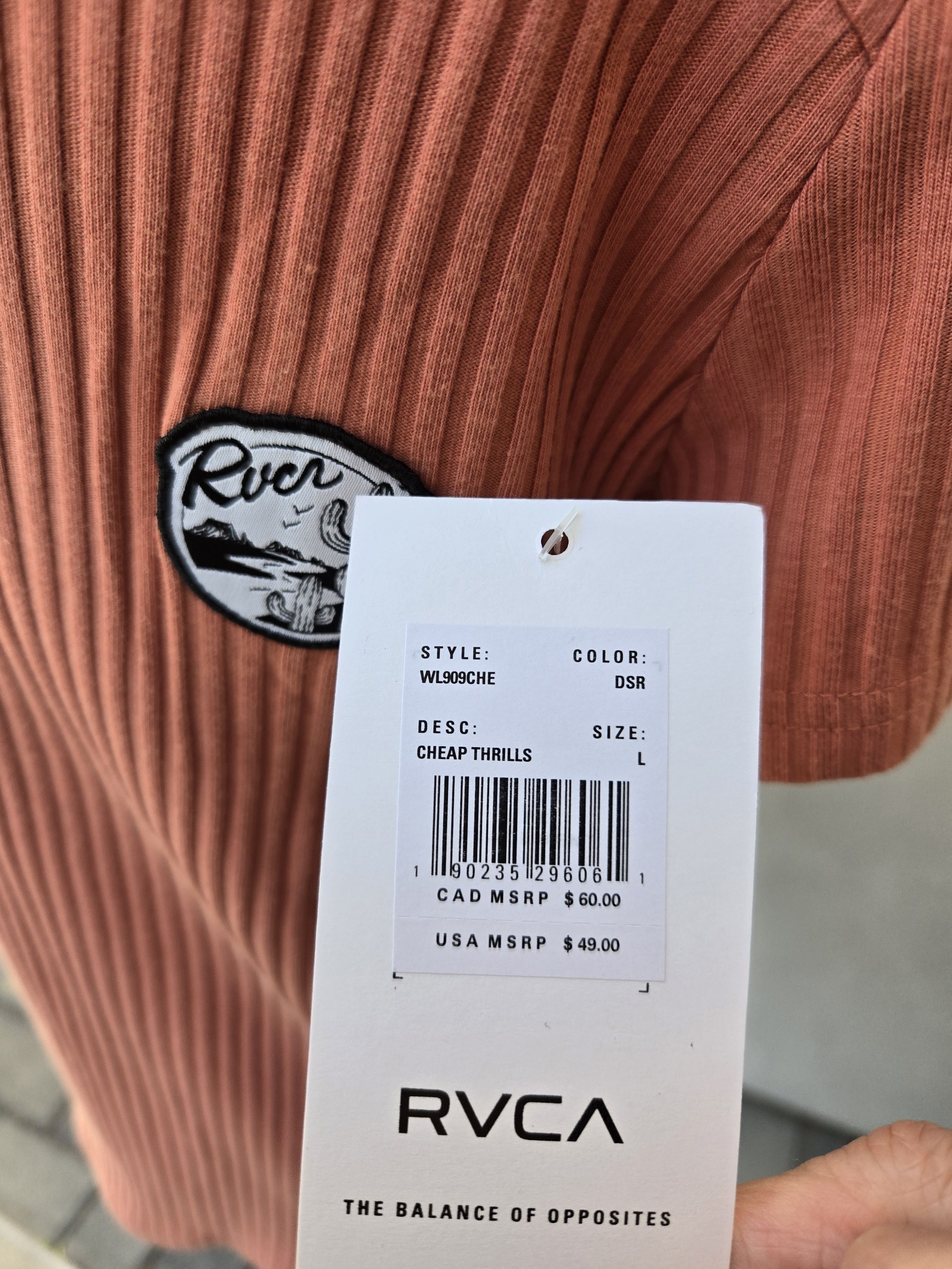 RVCA Limited edition Cheap Thrills shirt by Alex Matus Size US L / EU 52-54 / 3 - 5 Thumbnail