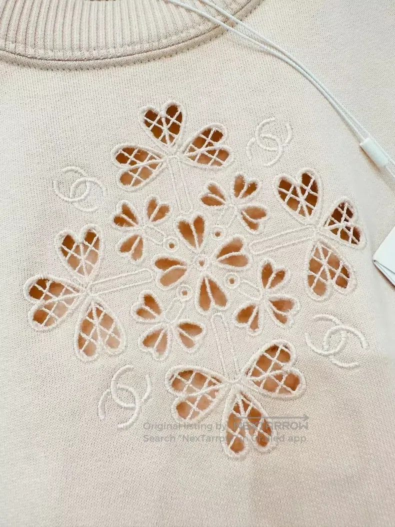 Chanel Chanel Nude-coloured hollow sweatshirt Size XS / US 0-2 / IT 36-38 - 4 Thumbnail