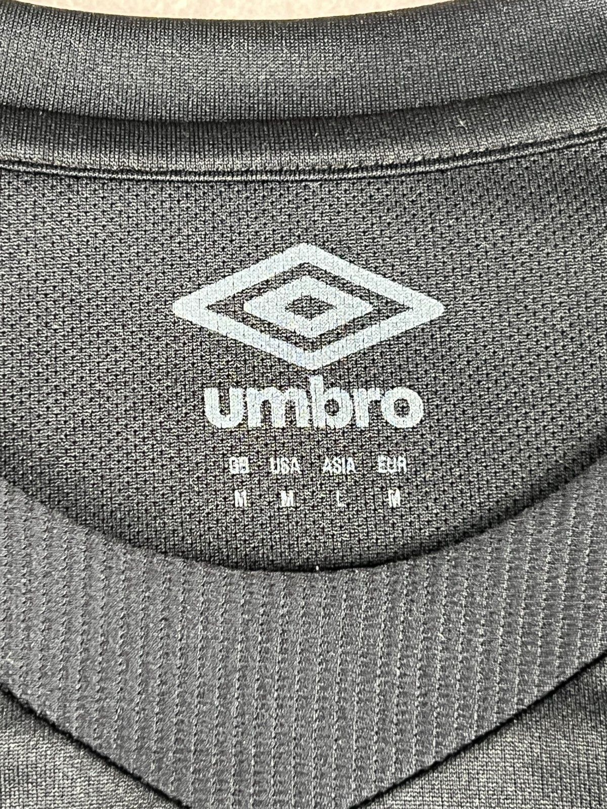 Umbro Umbro West Ham United FC Soccer jersey Football Shirt BLOKE Size US M / EU 48-50 / 2 - 4 Thumbnail