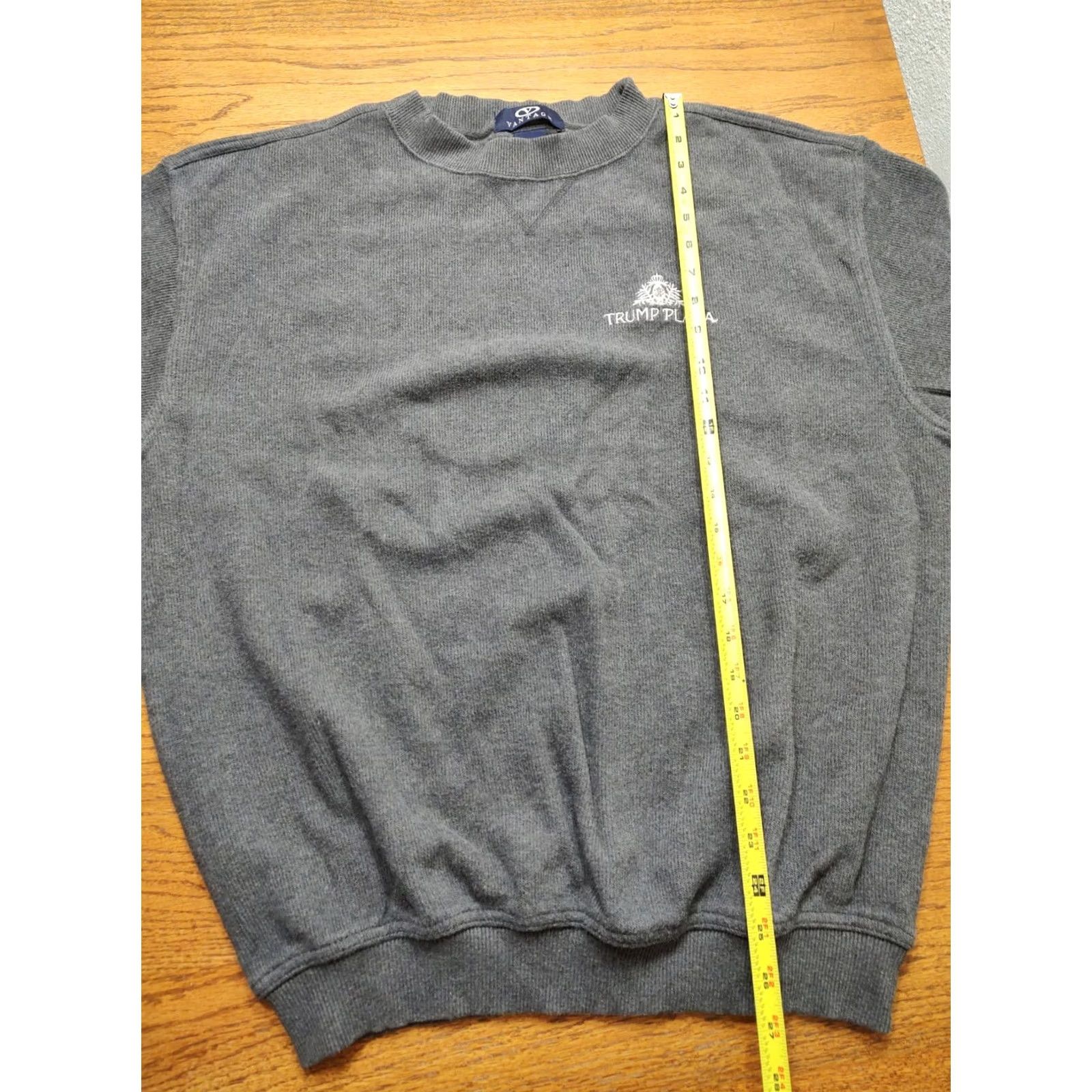 Vintage VINTAGE Trump Plaza Gray Ribbed Crewneck Sweatshirt Cotton L USA 90s Mens Size US L / EU 52-54 / 3 - 6 Thumbnail