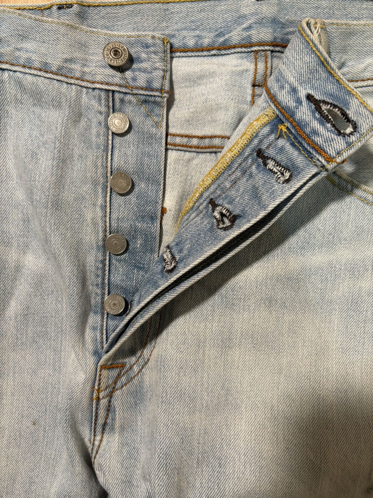 Levi's Vintage Clothing Vintage Levi's 501 Original Button Fly Light WashJeans 38x30 Size US 38 / EU 54 - 5 Thumbnail