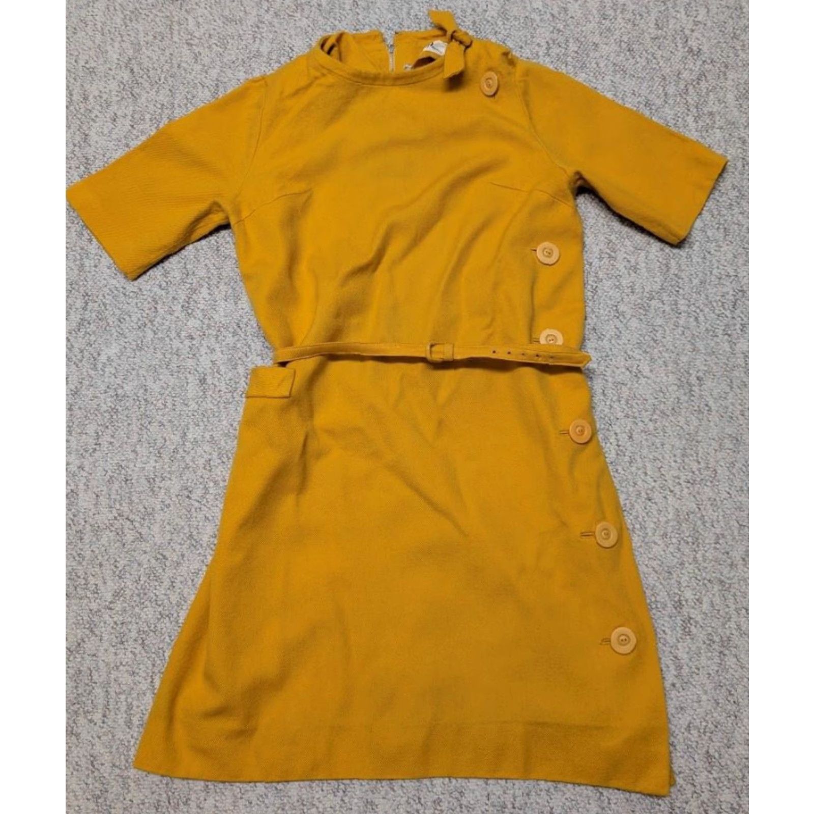 VINTAGE 1960s GO-GO wool dress L yellow MOD belted flight attendant stewardess Leslie Pomer