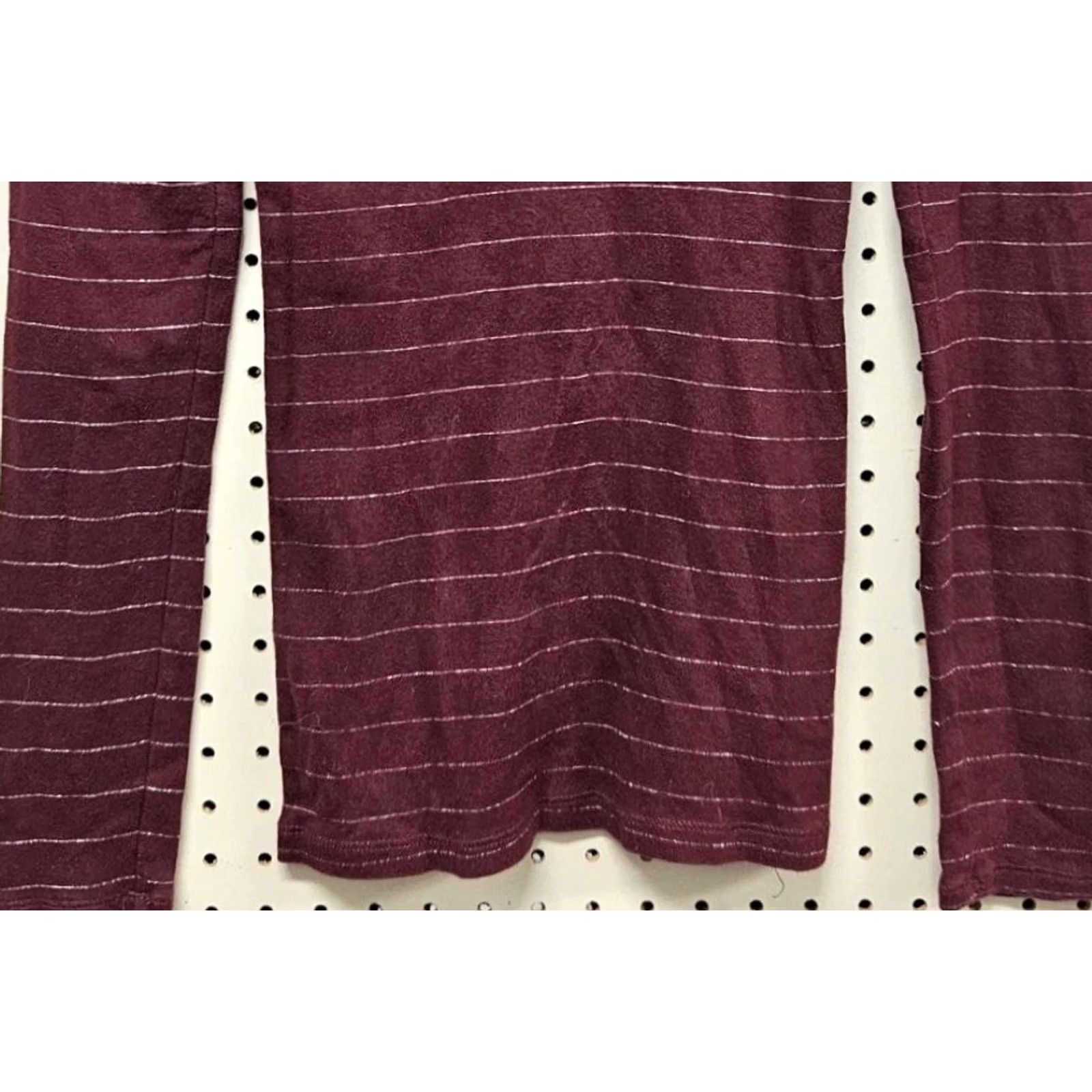 Vintage Favorite V-Neck Striped Long Sleeve T-Shirt Maroon M Women Size M / US 6-8 / IT 42-44 - 3 Thumbnail