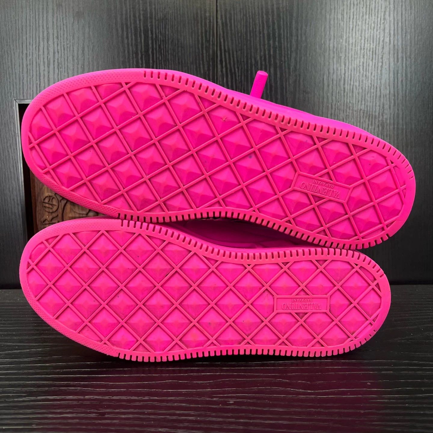 Valentino Valentino One Stud Pink 39 New with Box Size US 8 / IT 38 - 6 Thumbnail
