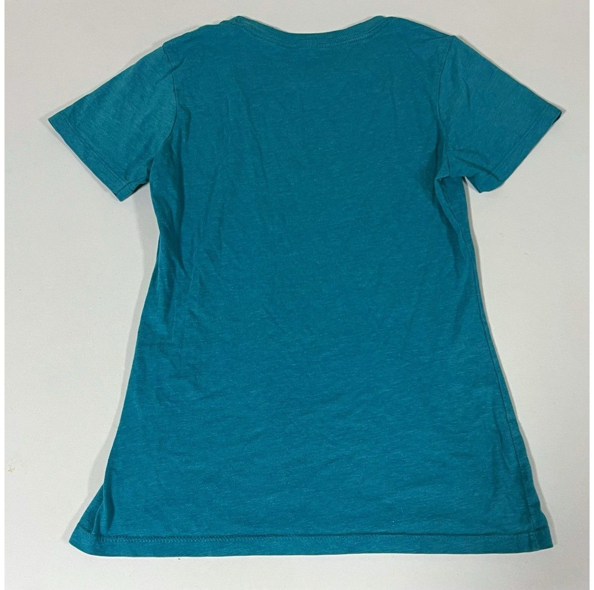 Vintage Blue Teal Beluga Whales Graphic T-Shirt Top Tee Size S 🐳✨ Size S / US 4 / IT 40 - 2 Thumbnail