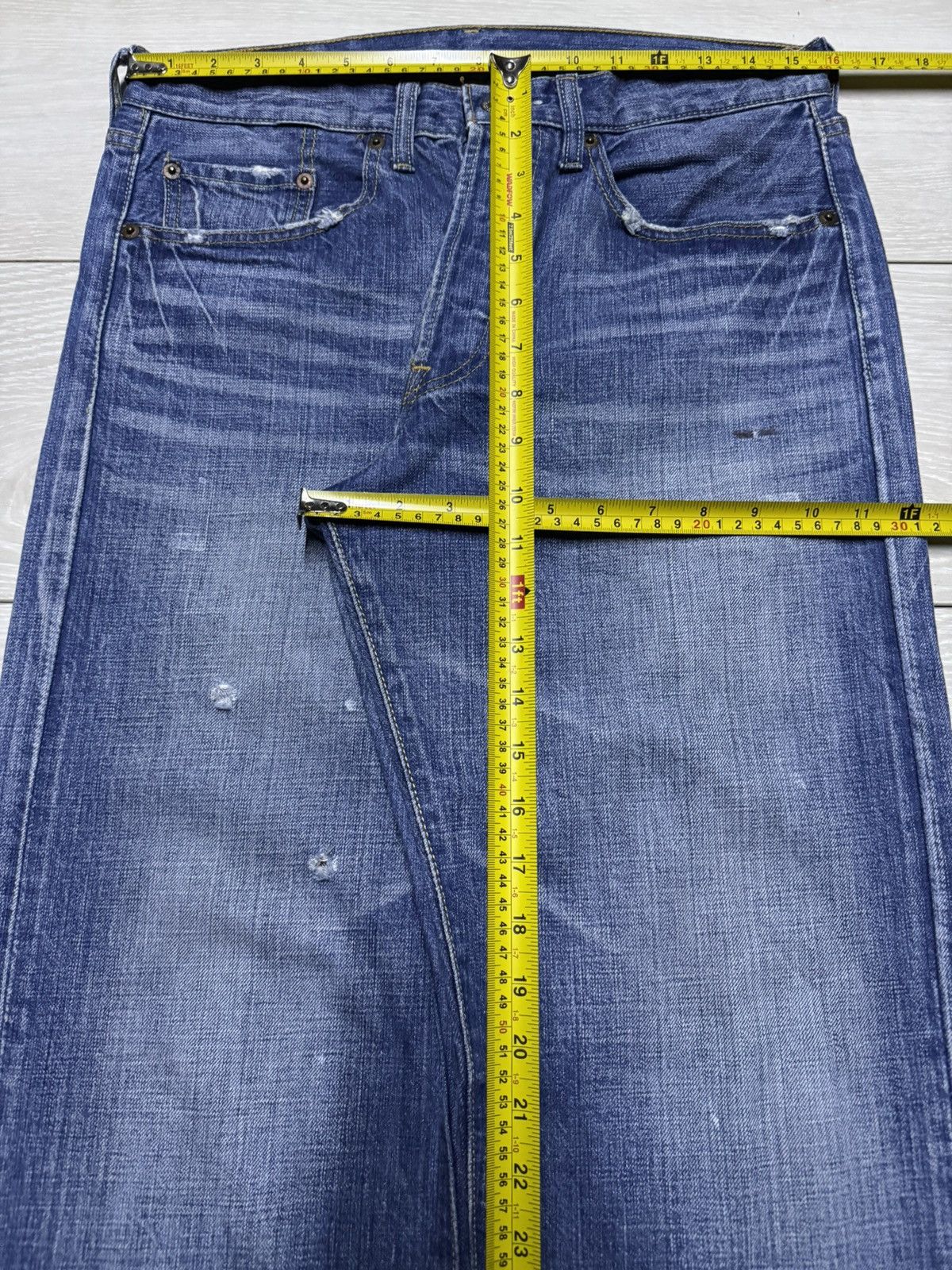 Levi's Vintage Levis 501 Faded Wash Distressed Loose Jeans Size US 31 - 16 Thumbnail