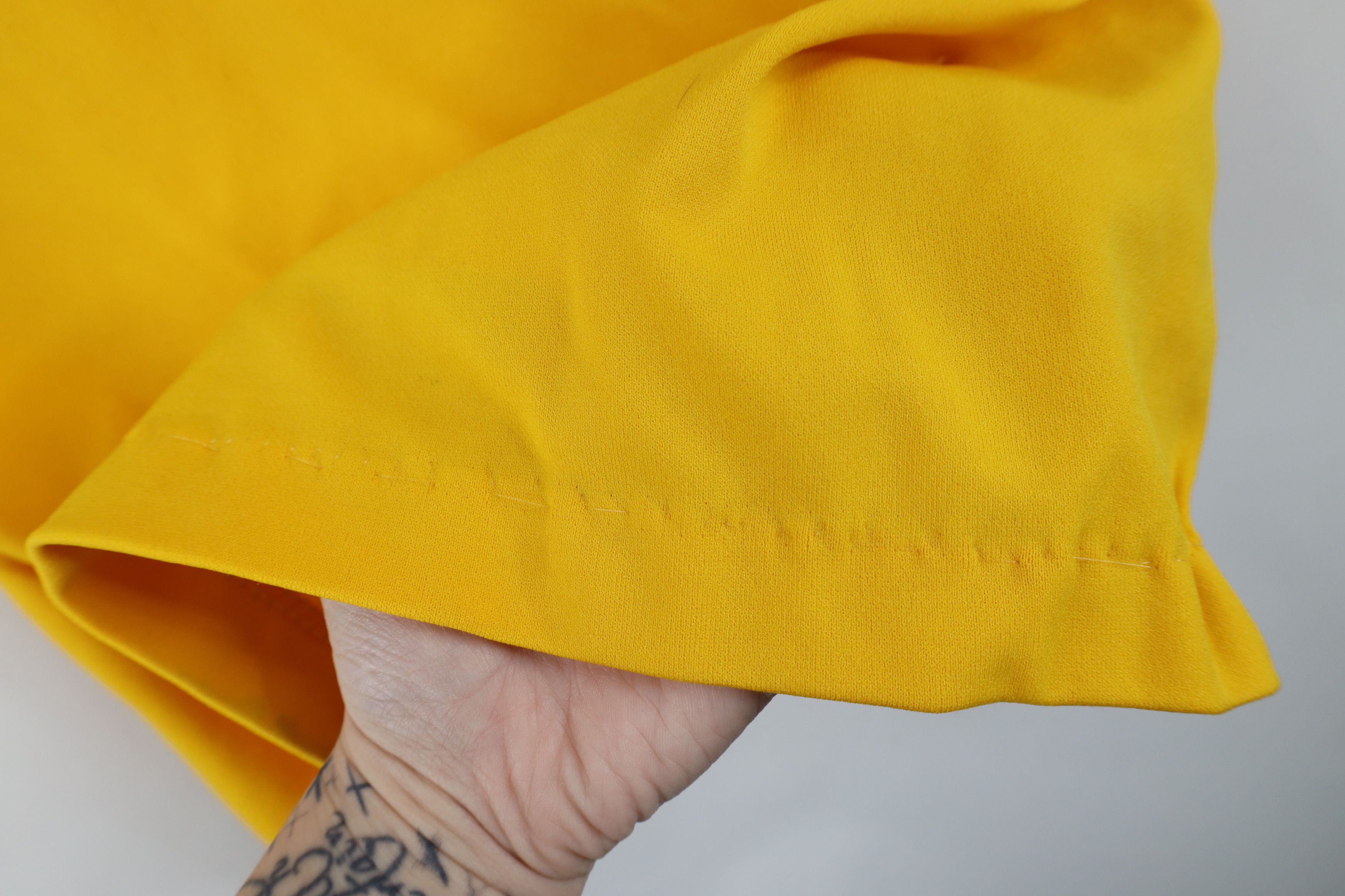Champion Vintage 70s Champion V-Neck Durene Jersey T-Shirt Yellow USA Size XL / US 12-14 / IT 48-50 - 7 Thumbnail