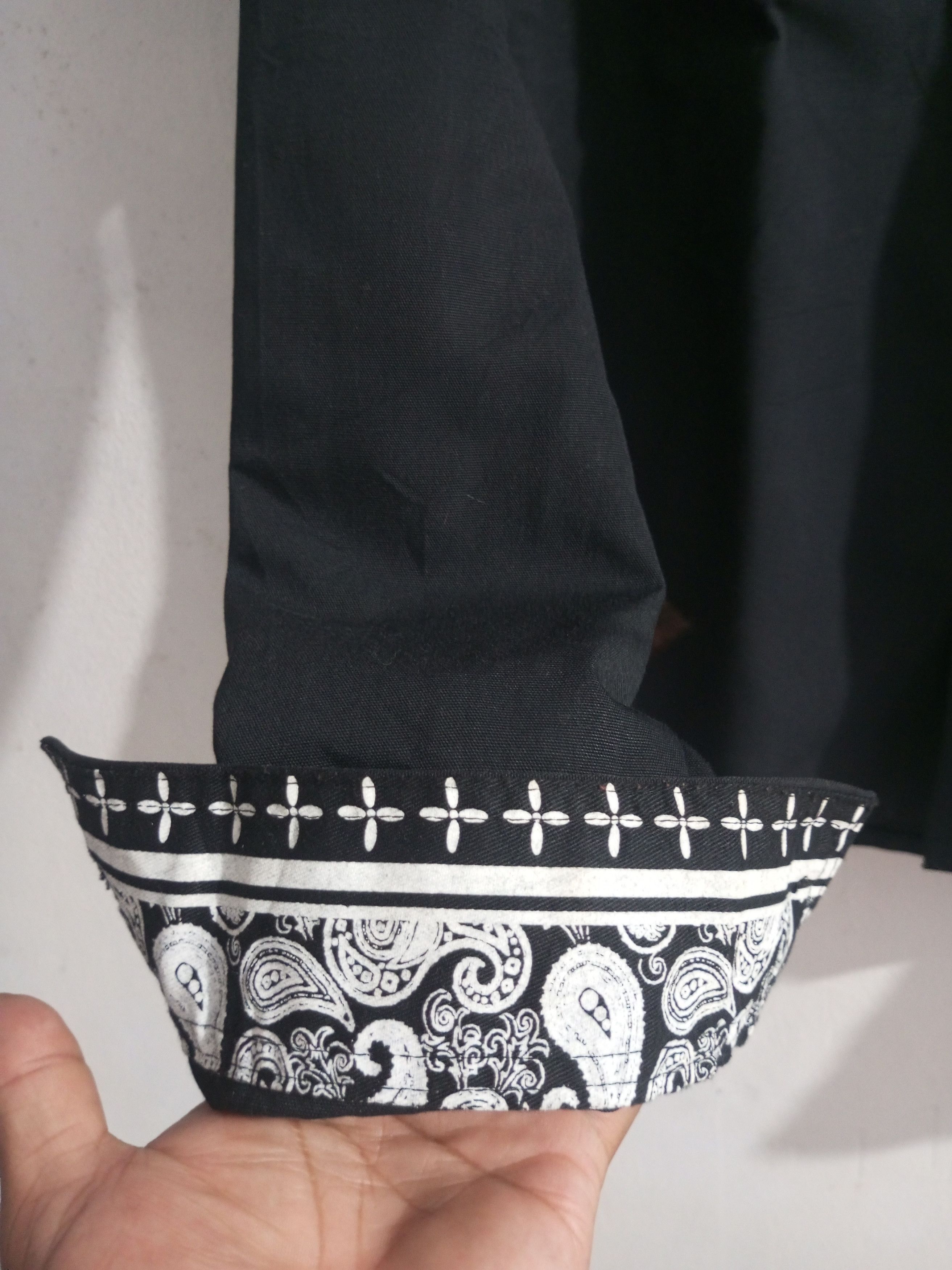 Japanese Brand cds black sense Paisley embroidery skull cross poem shirt Size US M / EU 48-50 / 2 - 6 Thumbnail