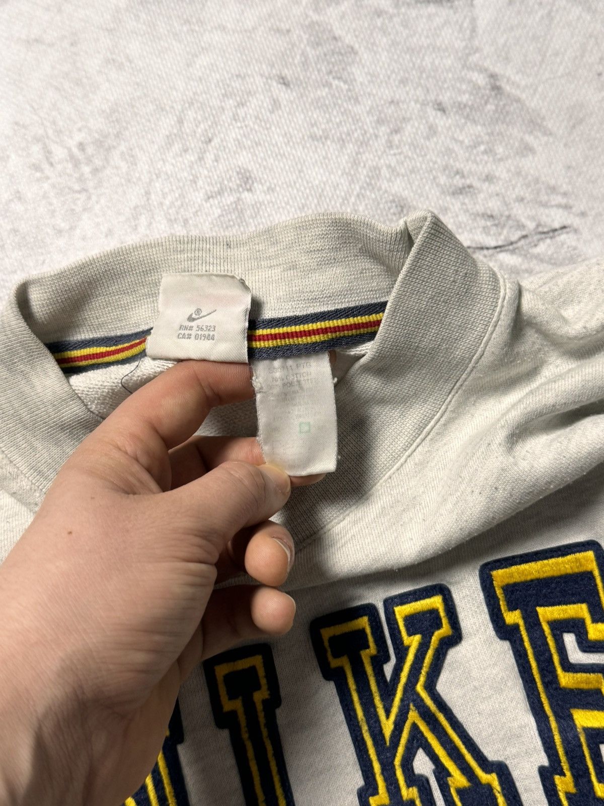 Nike × Vintage 90s Nike Vintage Big Logo Oversize Sweatshirt Crewneck Size US M / EU 48-50 / 2 - 7 Thumbnail