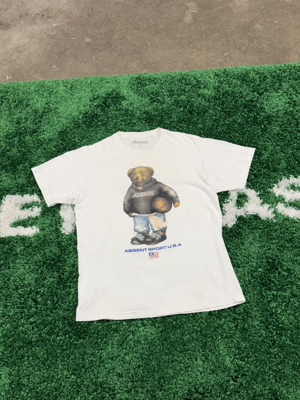 Absent Absent Sport USA Retro Bear Logo Tee White Large FTP Size US L / EU 52-54 / 3 - 7 Thumbnail
