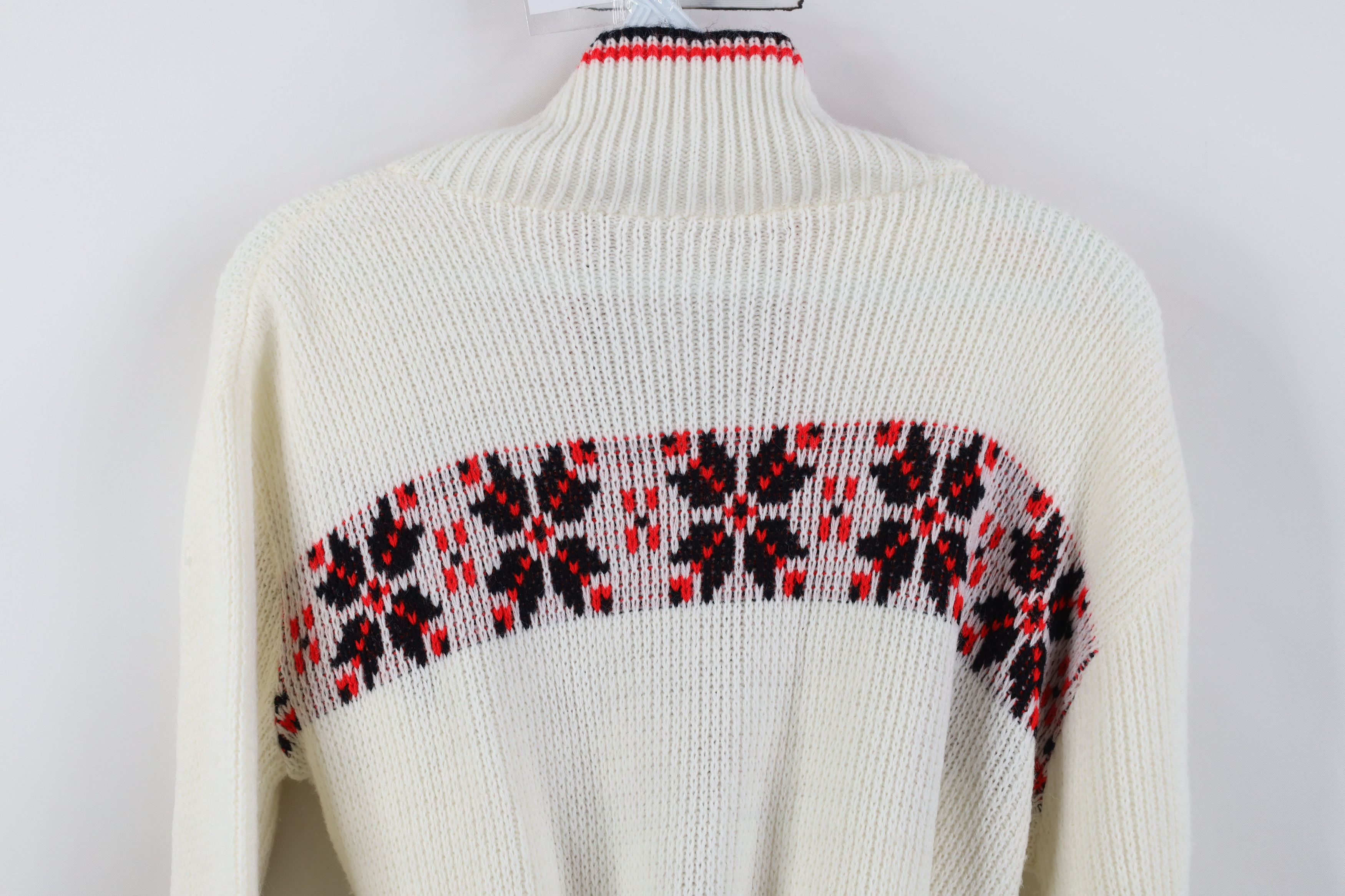 Vintage Vintage 70s Streetwear Belted Snowflake Cardigan Sweater USA Size L / US 10 / IT 46 - 11 Thumbnail