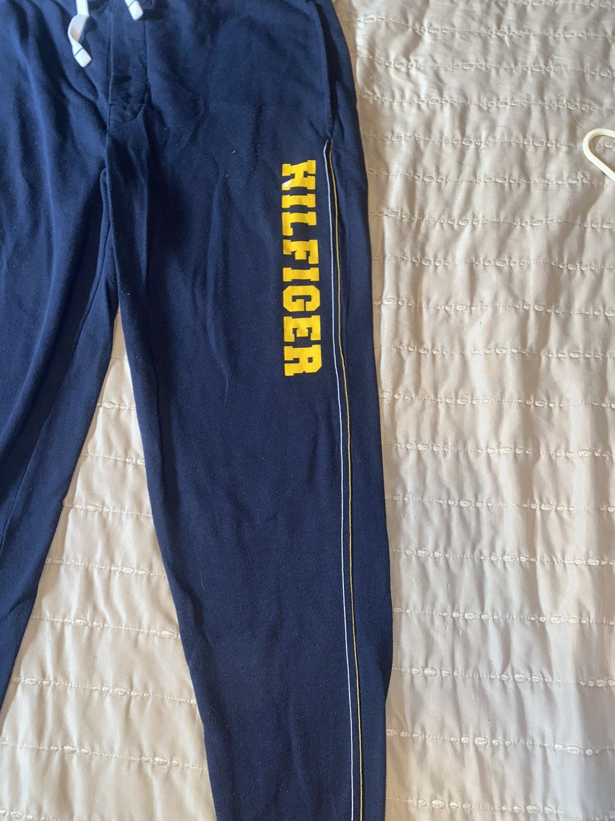 Tommy Hilfiger Tommy Hilfiger Joggers Size US 32 / EU 48 - 2 Thumbnail