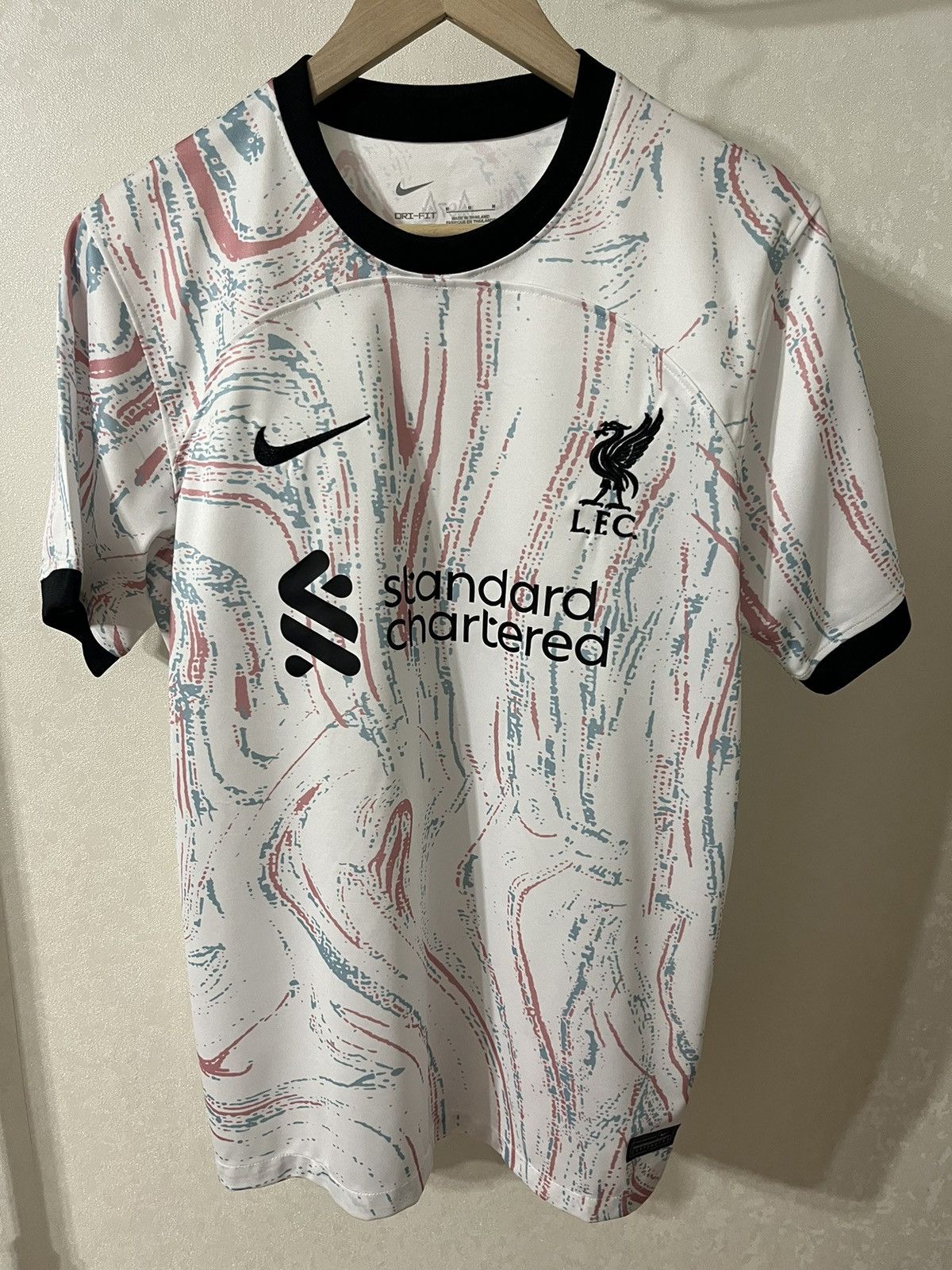 Other Liverpool 22/23 Jersey Size US M / EU 48-50 / 2 - 1 Thumbnail