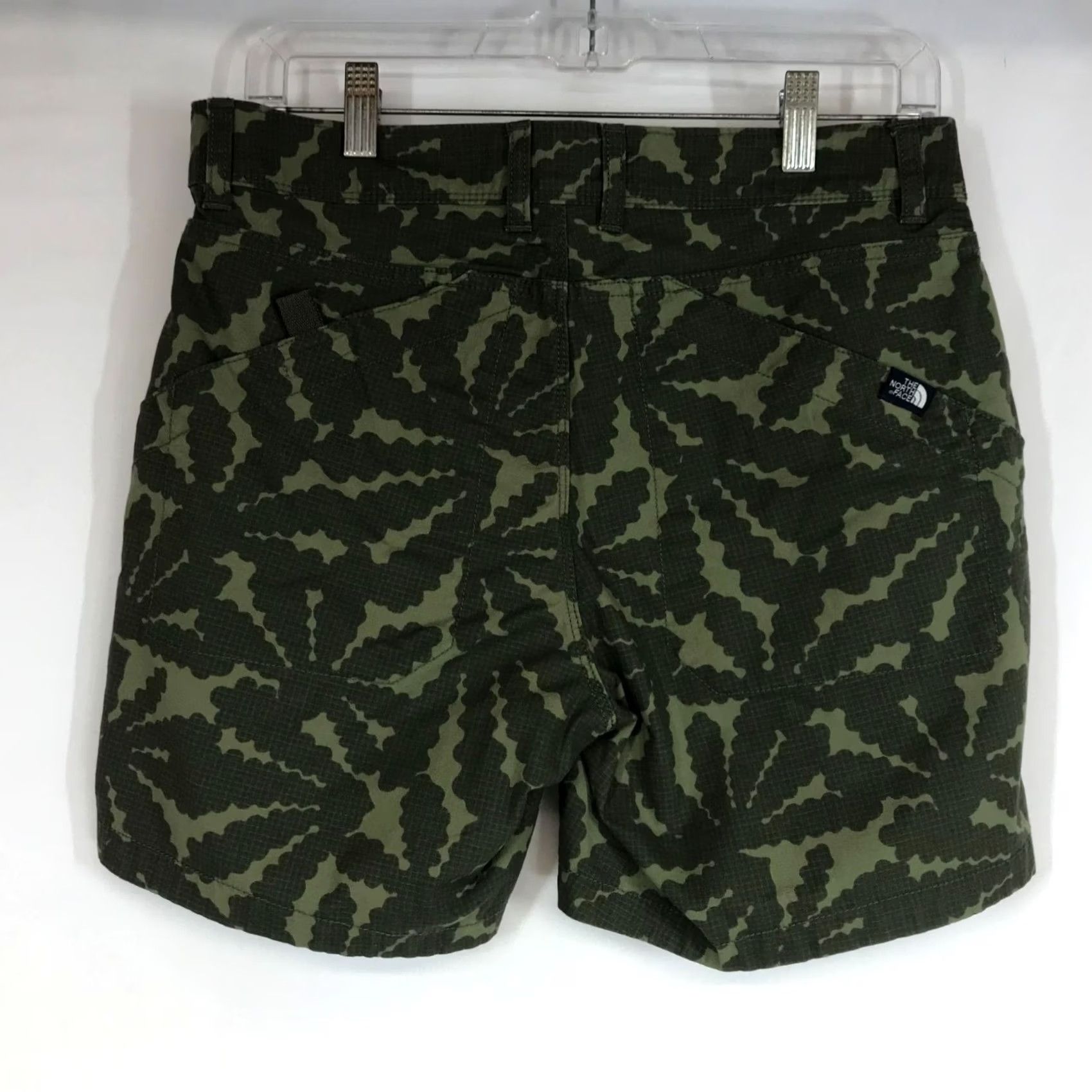 The North Face THE NORTH FACE SHORTS WOMEN'S 4 GREEN COTTON BLEND Size 27" / US 4 / IT 40 - 4 Thumbnail