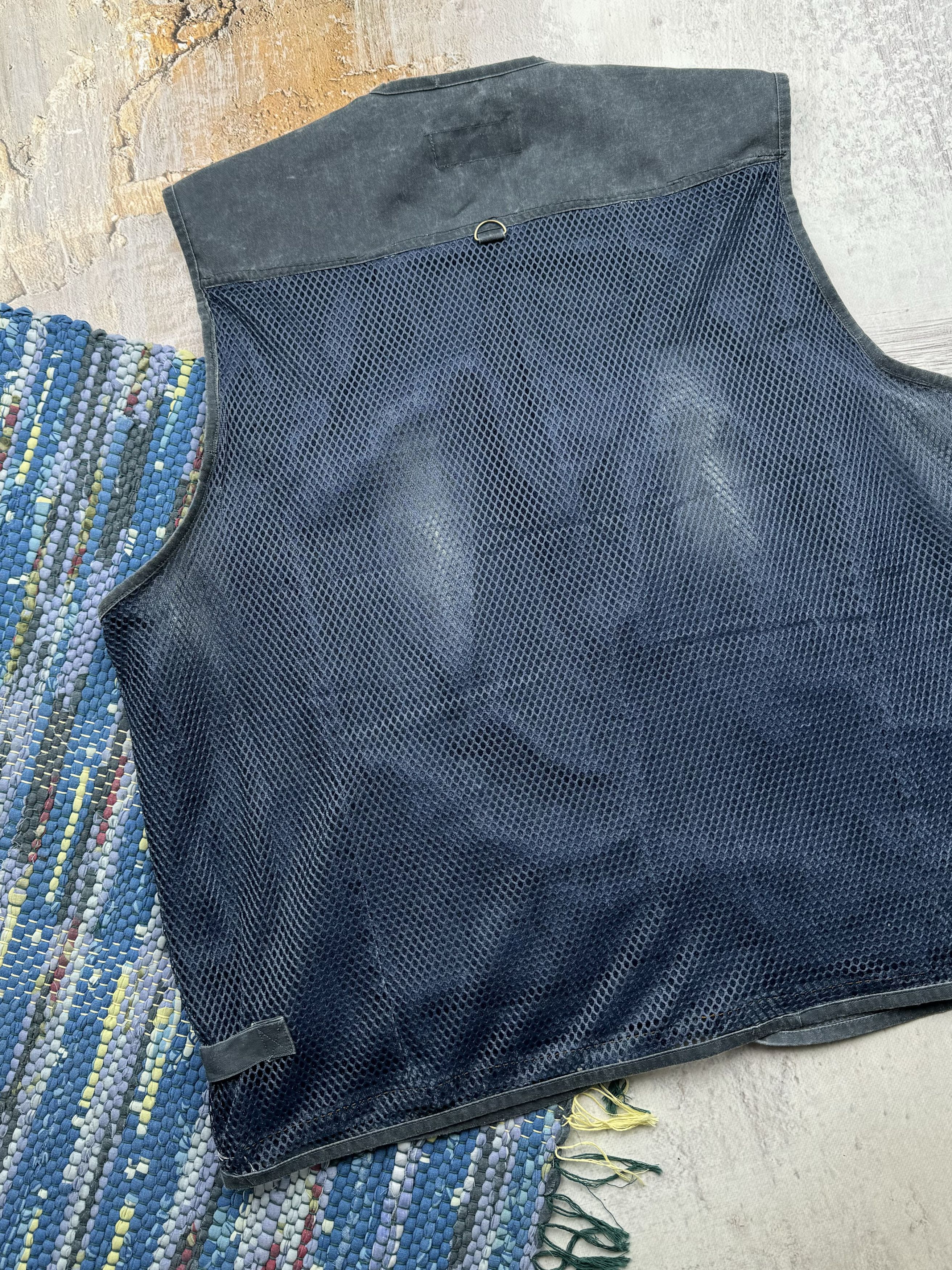 Vintage Vintage Multi-Pocket Mesh Vest A726(95) Size US XXL / EU 58 / 5 - 6 Thumbnail