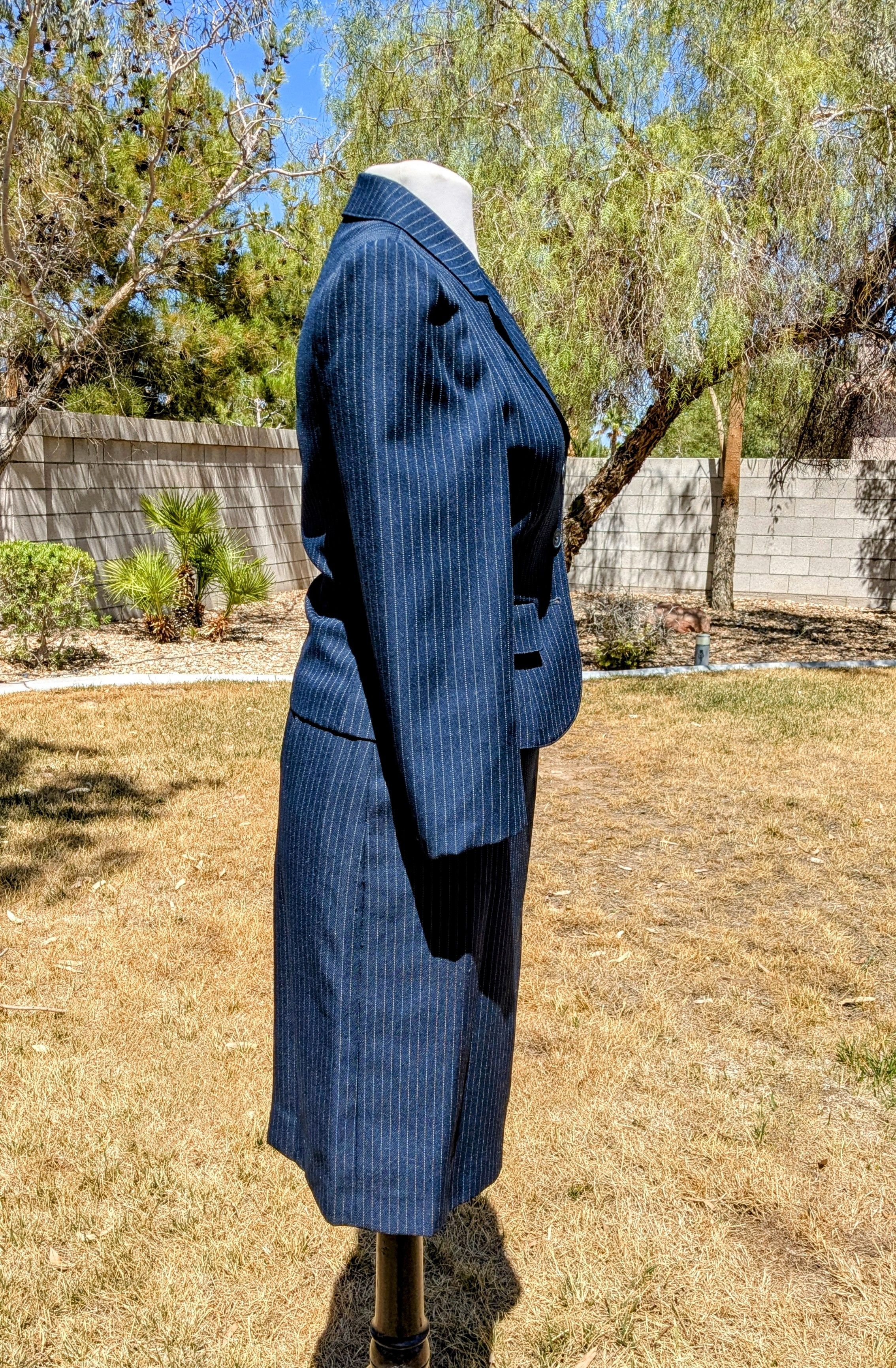 Other Classic Pinstripe Petite Business Blazer & Skirt Midi Dress Size L / US 10 / IT 46 - 2 Thumbnail