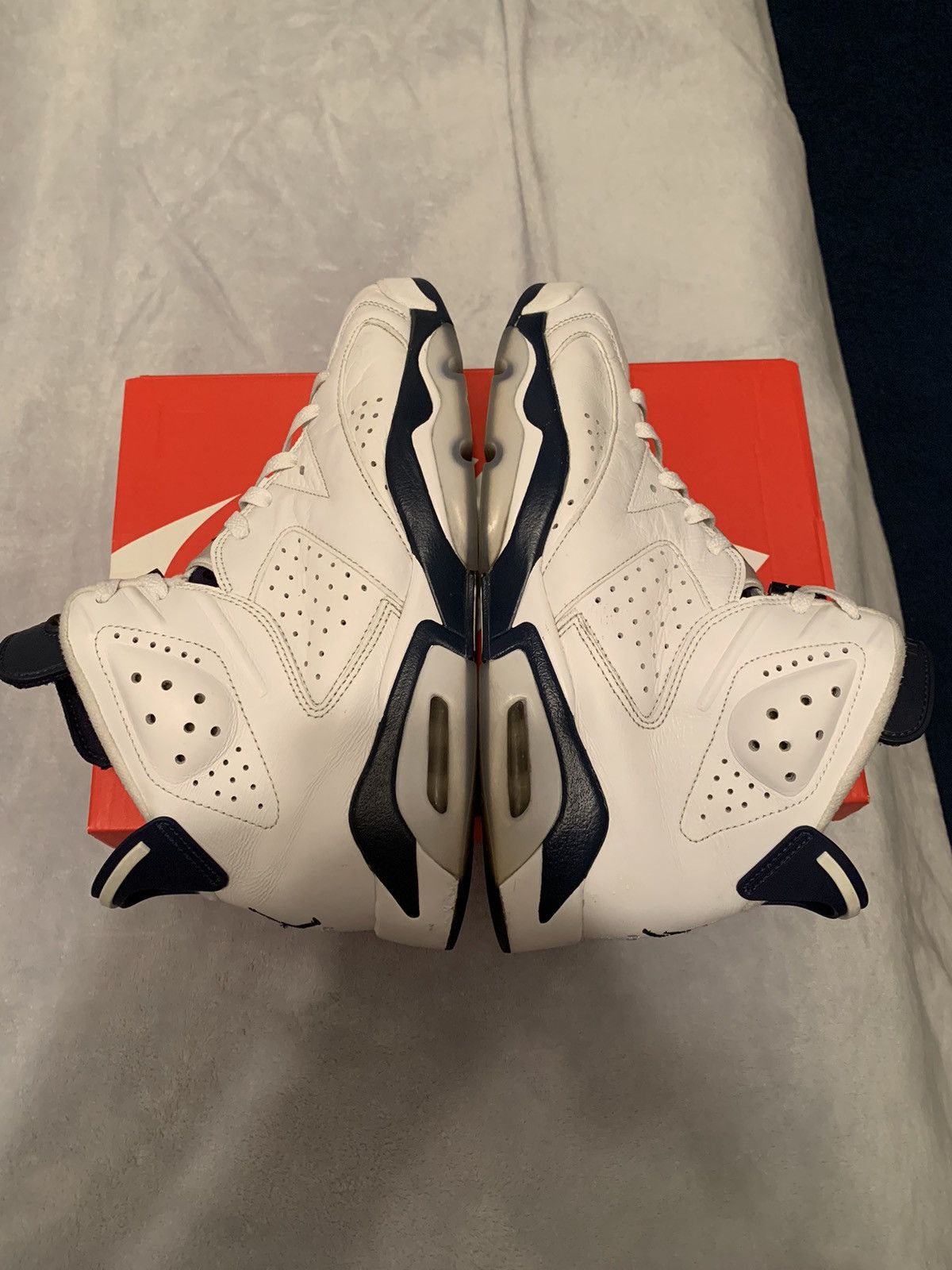 Jordan Brand Jordan 6 Retro Midnight Navy 2022 Size 11 Size US 11 / EU 44 - 3 Thumbnail